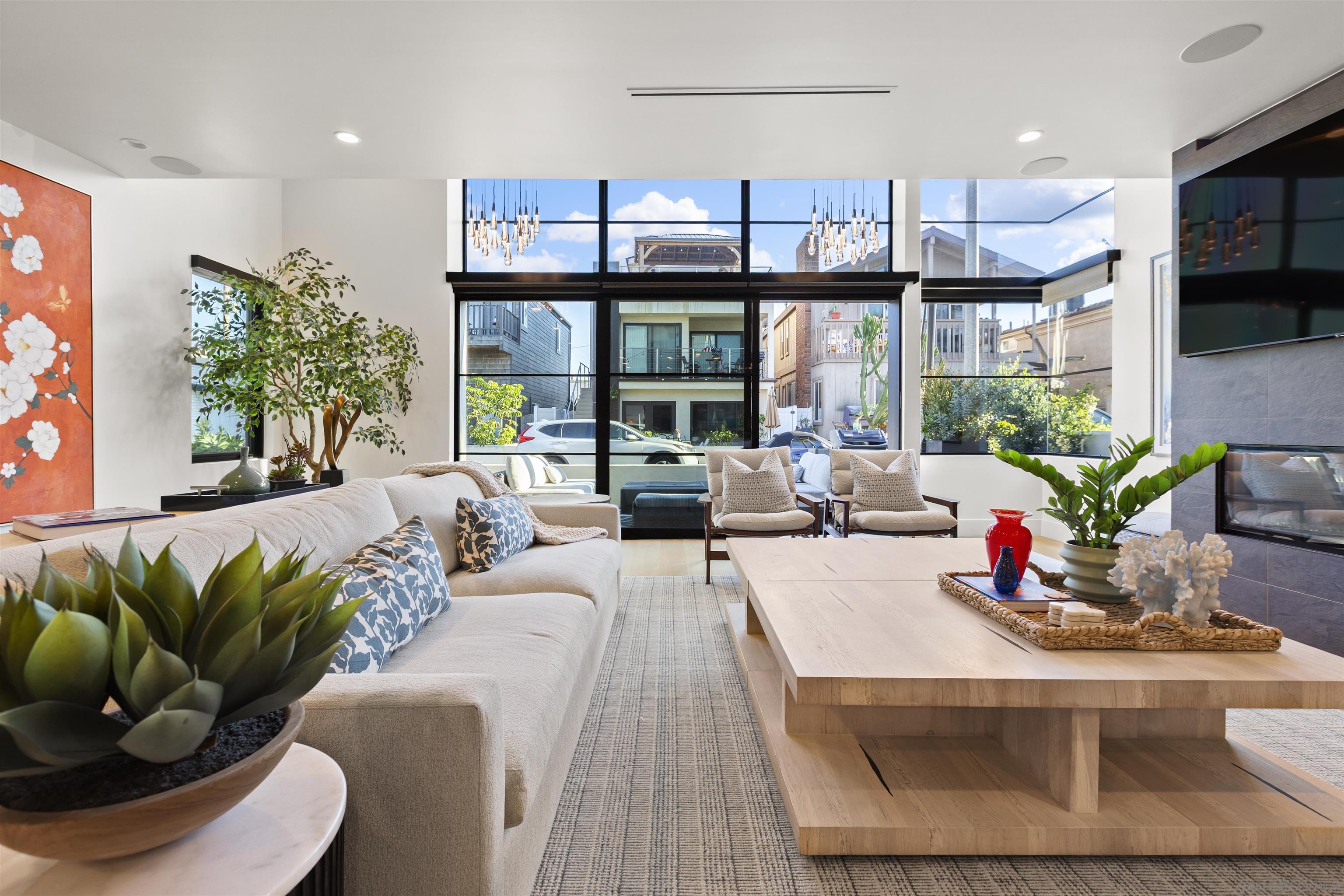 Detail Gallery Image 6 of 43 For 119  41st, Newport Beach,  CA 92663 - 3 Beds | 5 Baths