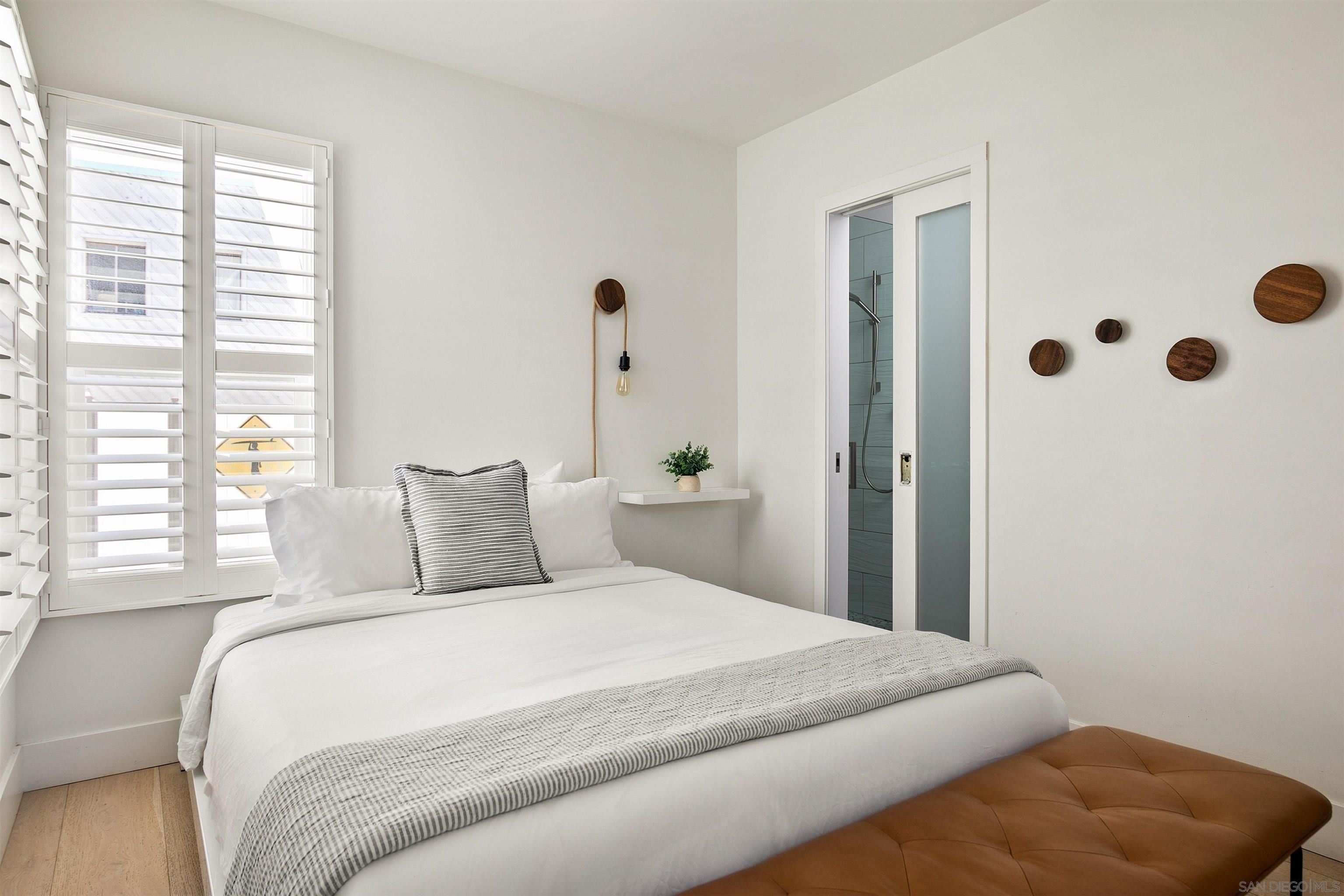 Detail Gallery Image 24 of 35 For 805  Brighton Court, San Diego,  CA 92109 - 3 Beds | 2 Baths