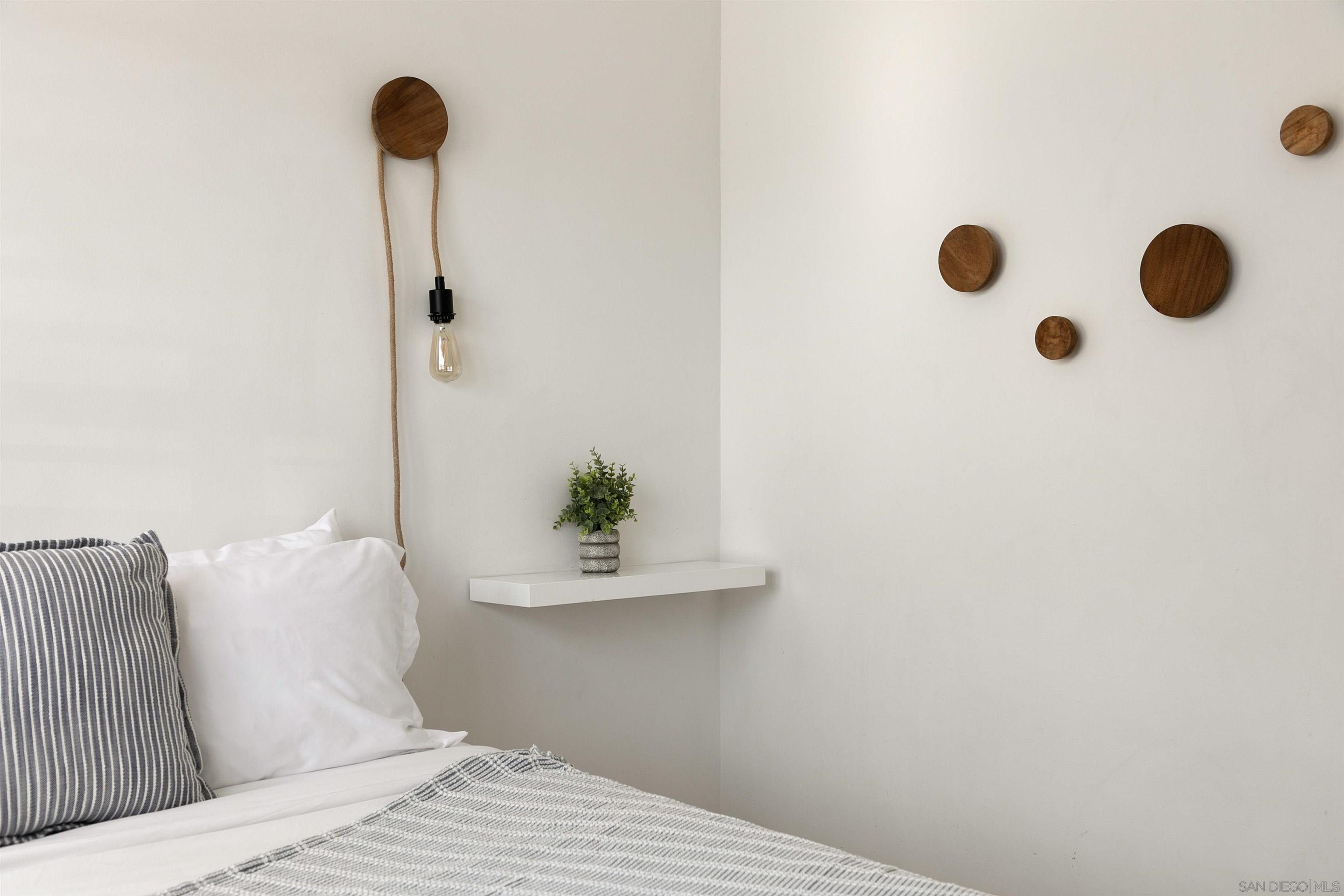 Detail Gallery Image 29 of 35 For 805  Brighton Court, San Diego,  CA 92109 - 3 Beds | 2 Baths