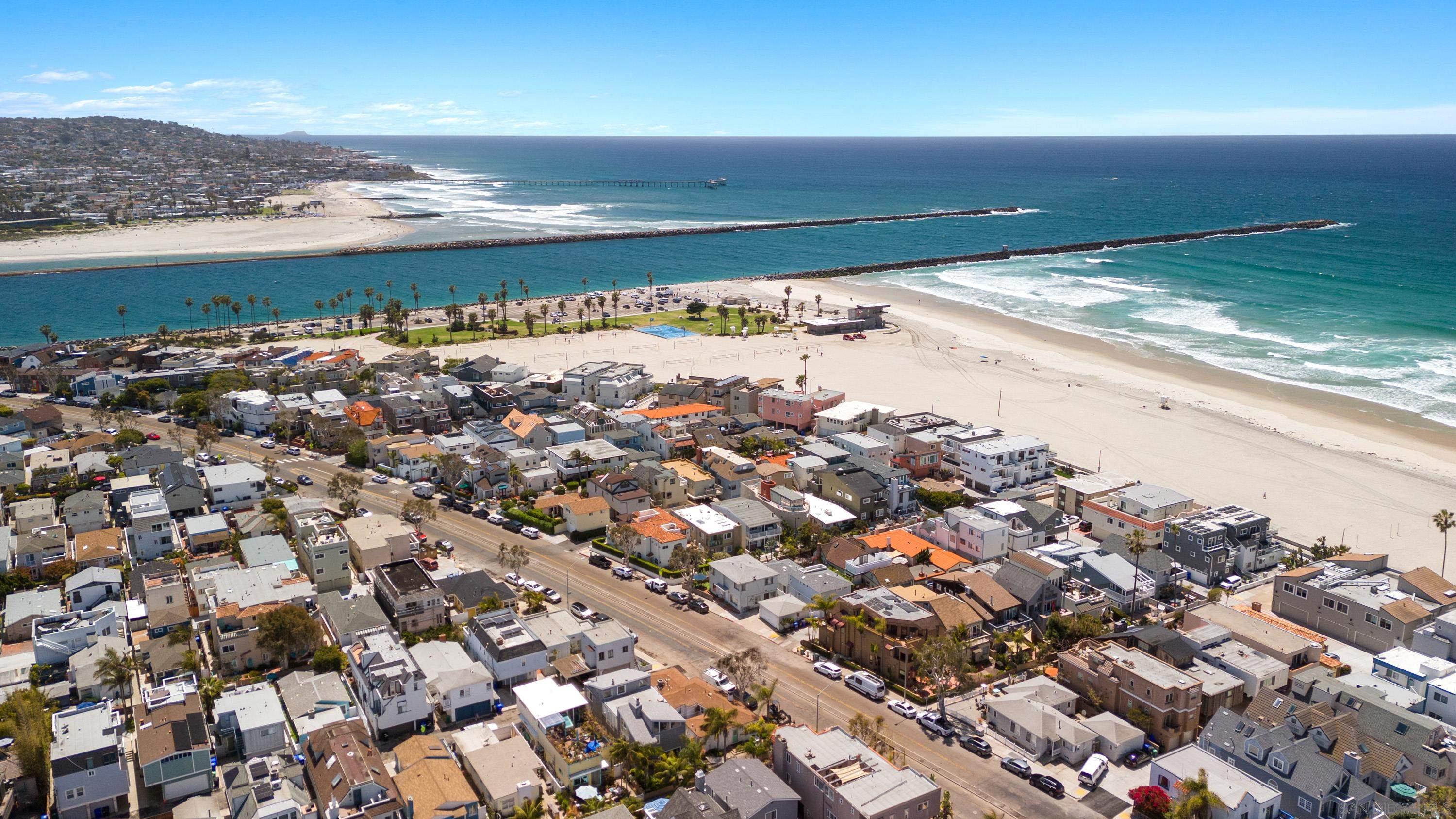 Detail Gallery Image 34 of 35 For 805  Brighton Court, San Diego,  CA 92109 - 3 Beds | 2 Baths