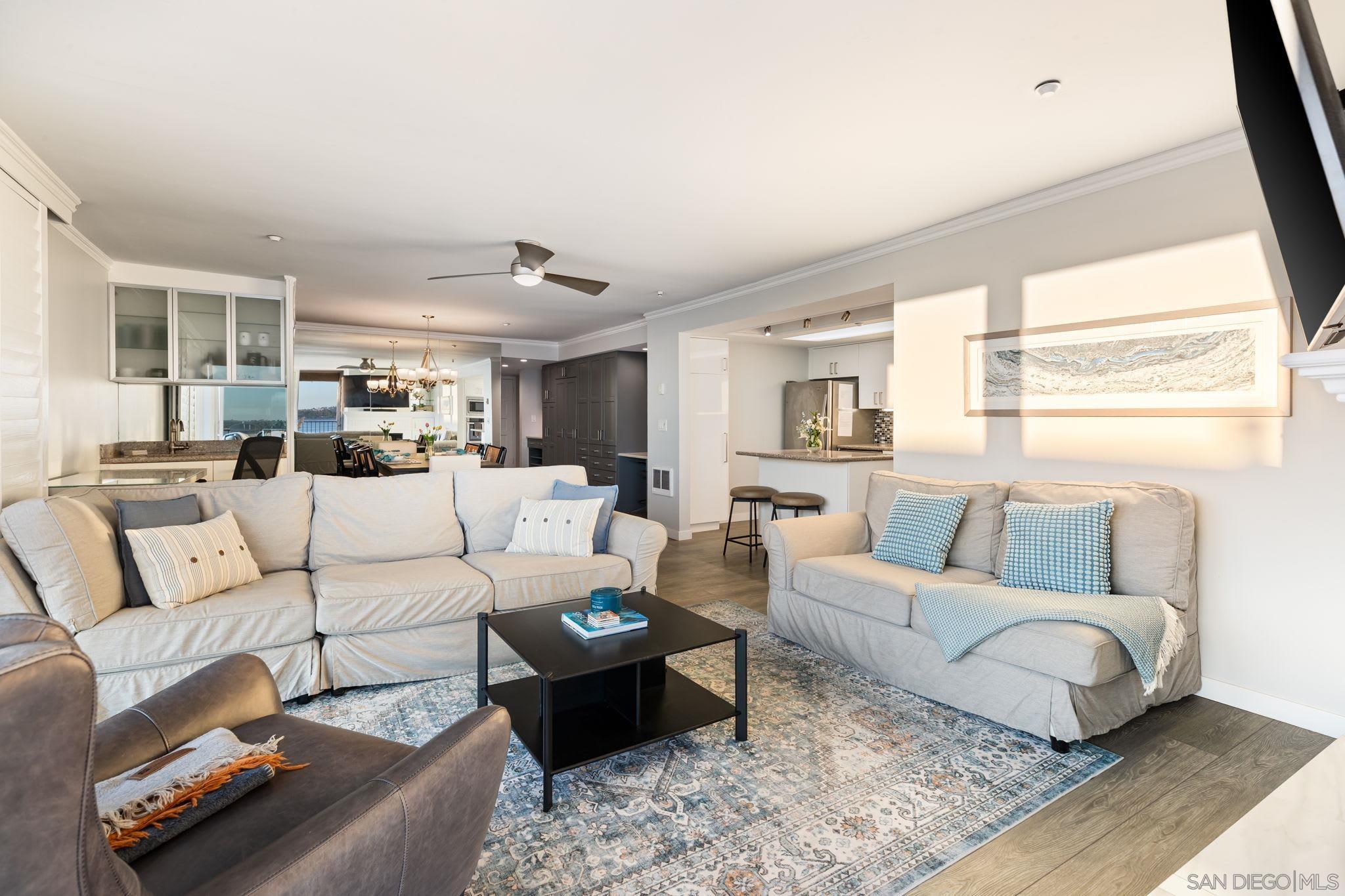 Detail Gallery Image 20 of 45 For 1221  Parker Pl  21, San Diego,  CA 92109 - 2 Beds | 3 Baths