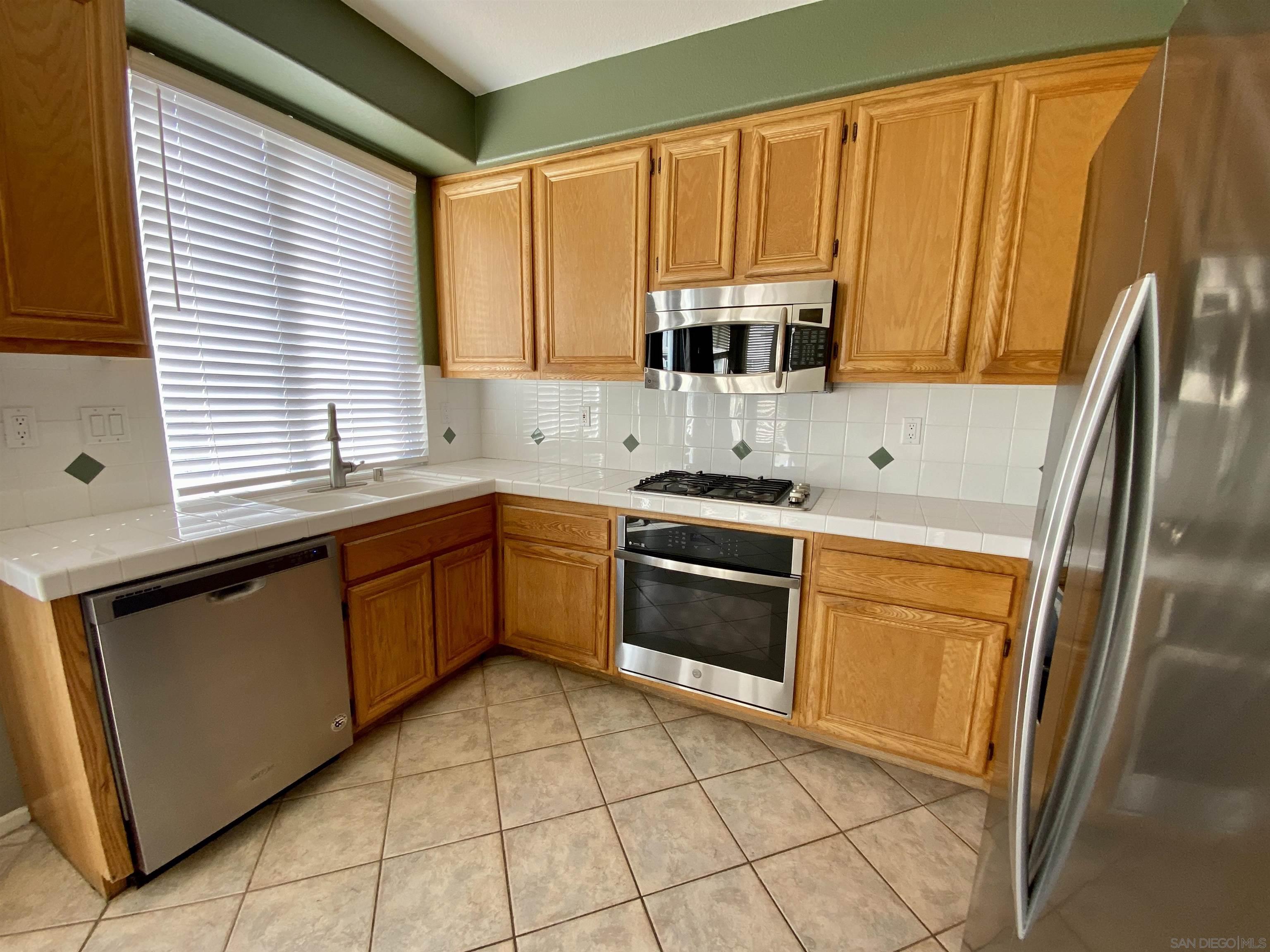 Detail Gallery Image 5 of 64 For 18771  Caminito Pasadero  67, San Diego,  CA 92128 - 4 Beds | 3 Baths