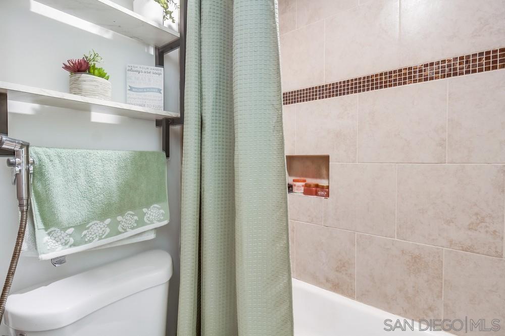 Detail Gallery Image 18 of 24 For 8015  Caminito De Pizza  #B,  San Diego,  CA 92108 - 2 Beds | 1 Baths