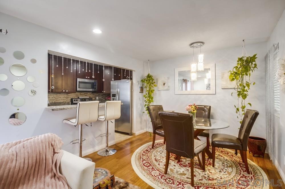 Detail Gallery Image 8 of 24 For 8015  Caminito De Pizza  #B,  San Diego,  CA 92108 - 2 Beds | 1 Baths