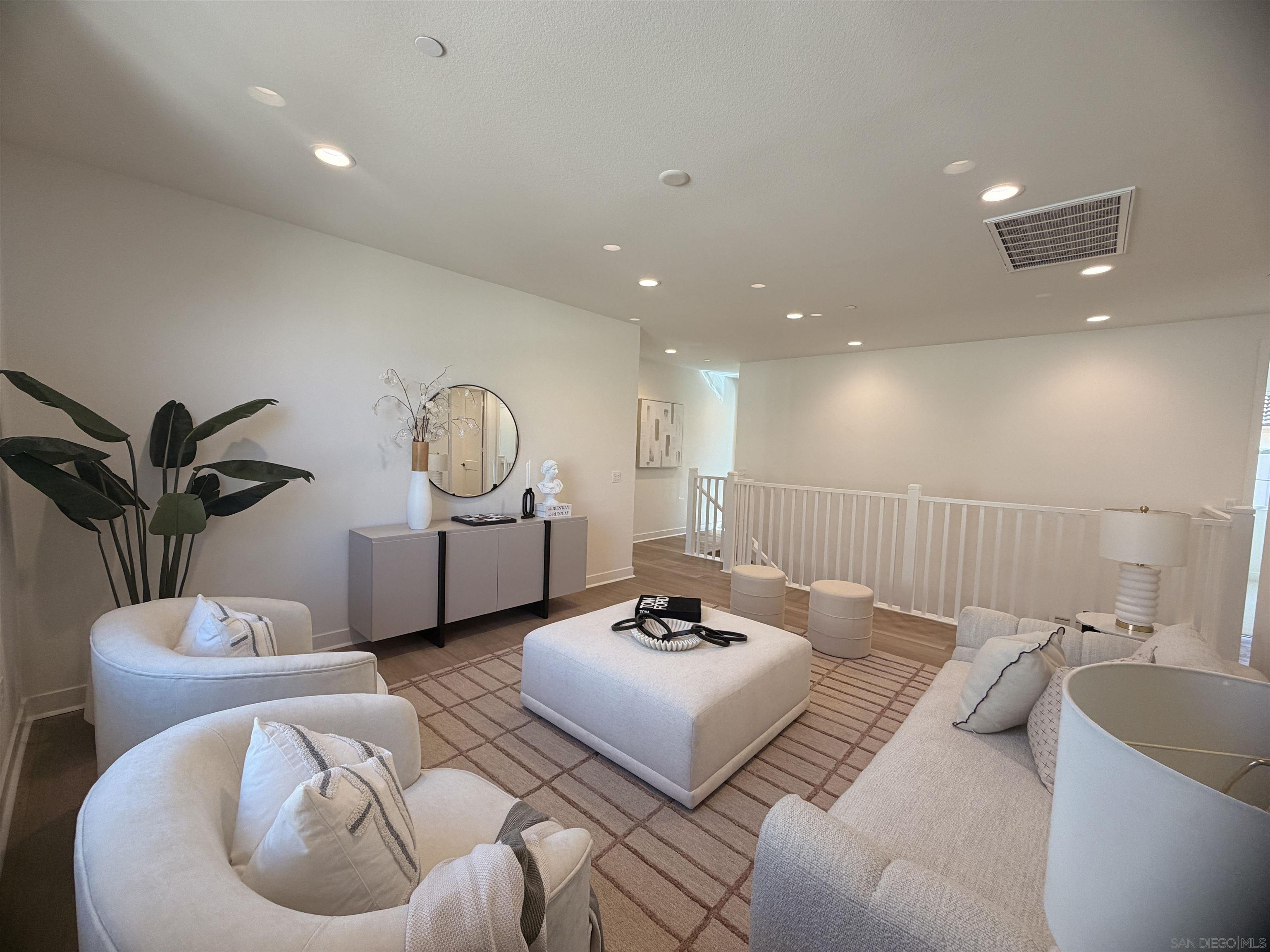 Detail Gallery Image 14 of 33 For 11305  Caminito Rodar, San Diego,  CA 92126 - 4 Beds | 4/1 Baths