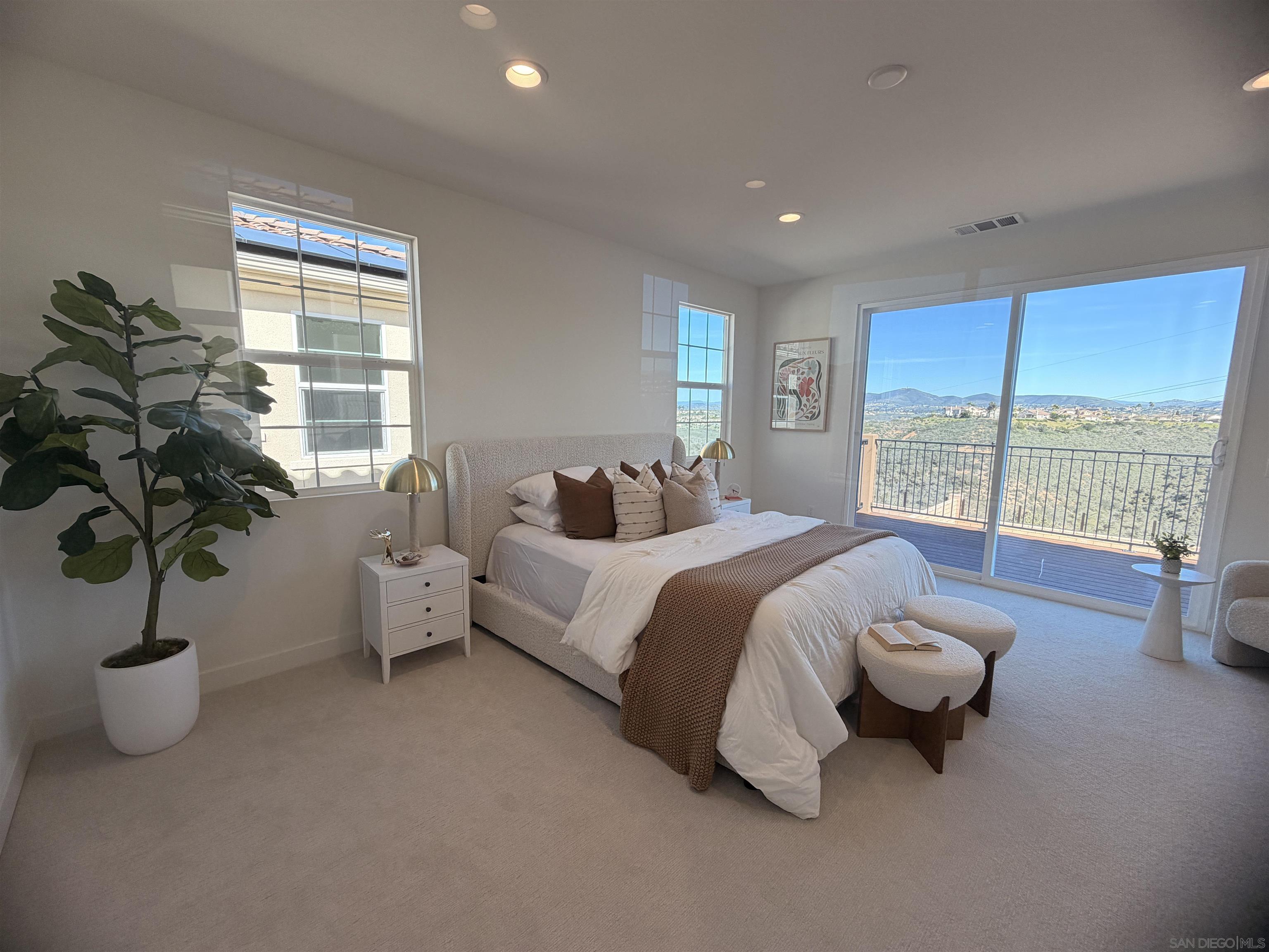 Detail Gallery Image 18 of 33 For 11305  Caminito Rodar, San Diego,  CA 92126 - 4 Beds | 4/1 Baths