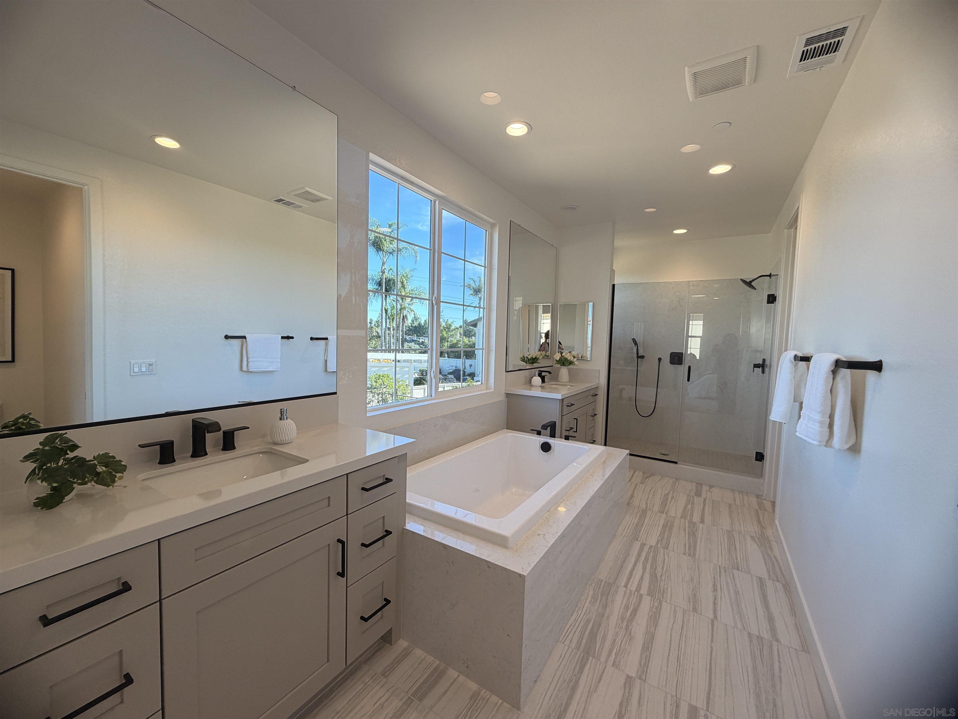 Detail Gallery Image 22 of 33 For 11305  Caminito Rodar, San Diego,  CA 92126 - 4 Beds | 4/1 Baths