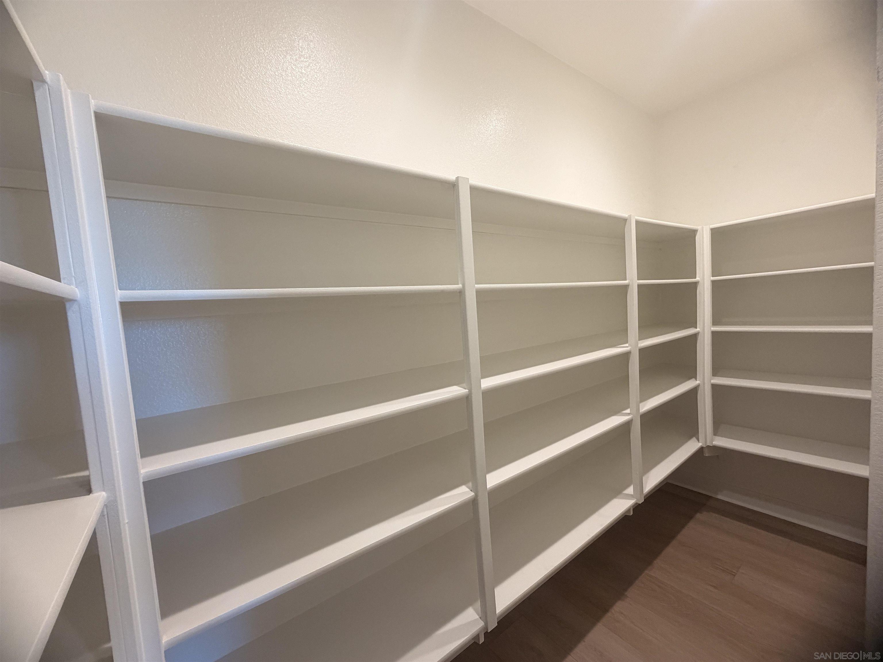 Detail Gallery Image 8 of 33 For 11305  Caminito Rodar, San Diego,  CA 92126 - 4 Beds | 4/1 Baths