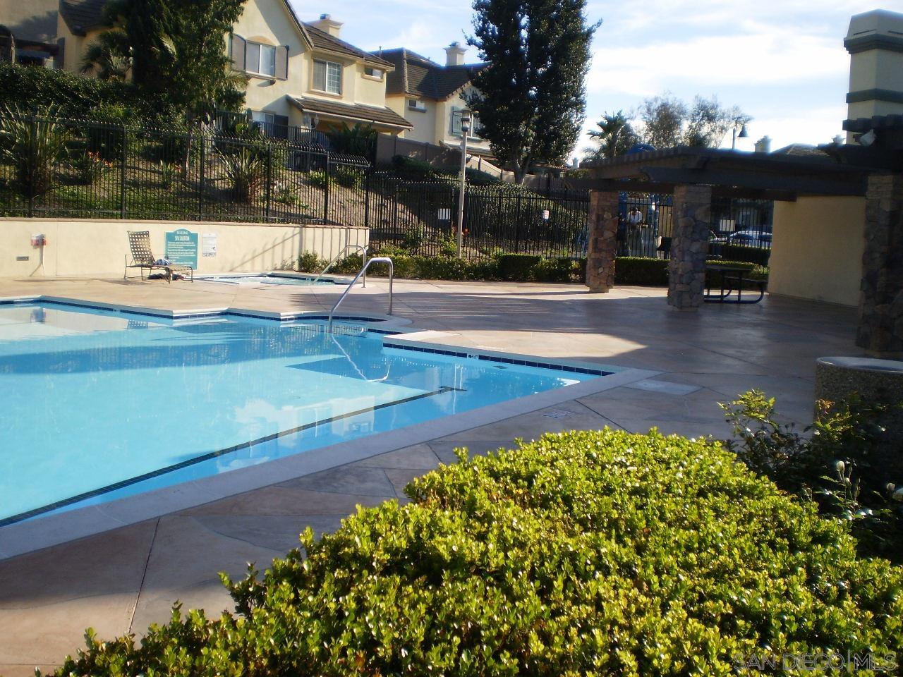 Detail Gallery Image 6 of 22 For 1835  Calvedos, Chula Vista,  CA 91913 - 2 Beds | 2 Baths