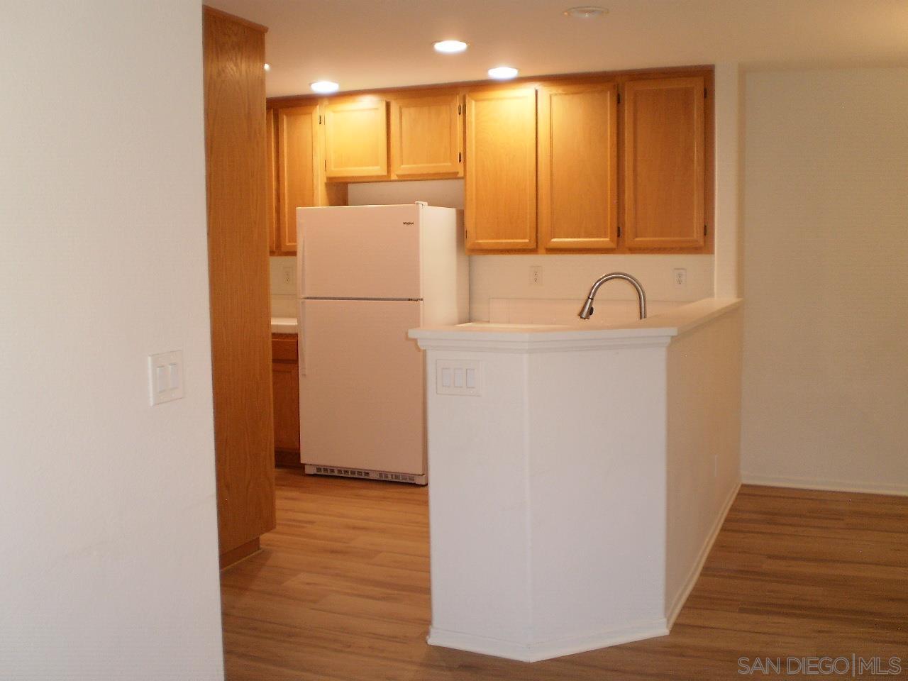 Detail Gallery Image 10 of 22 For 1835  Calvedos, Chula Vista,  CA 91913 - 2 Beds | 2 Baths