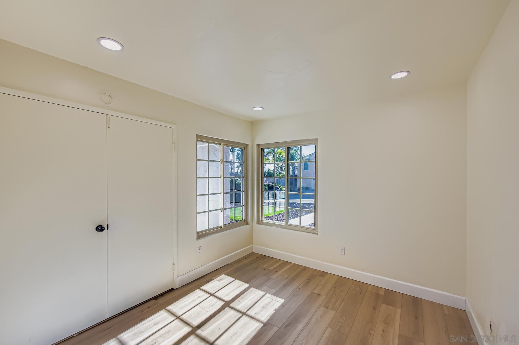 Detail Gallery Image 24 of 32 For 10386  La Duena Way, San Diego,  CA 92124 - 5 Beds | 2 Baths