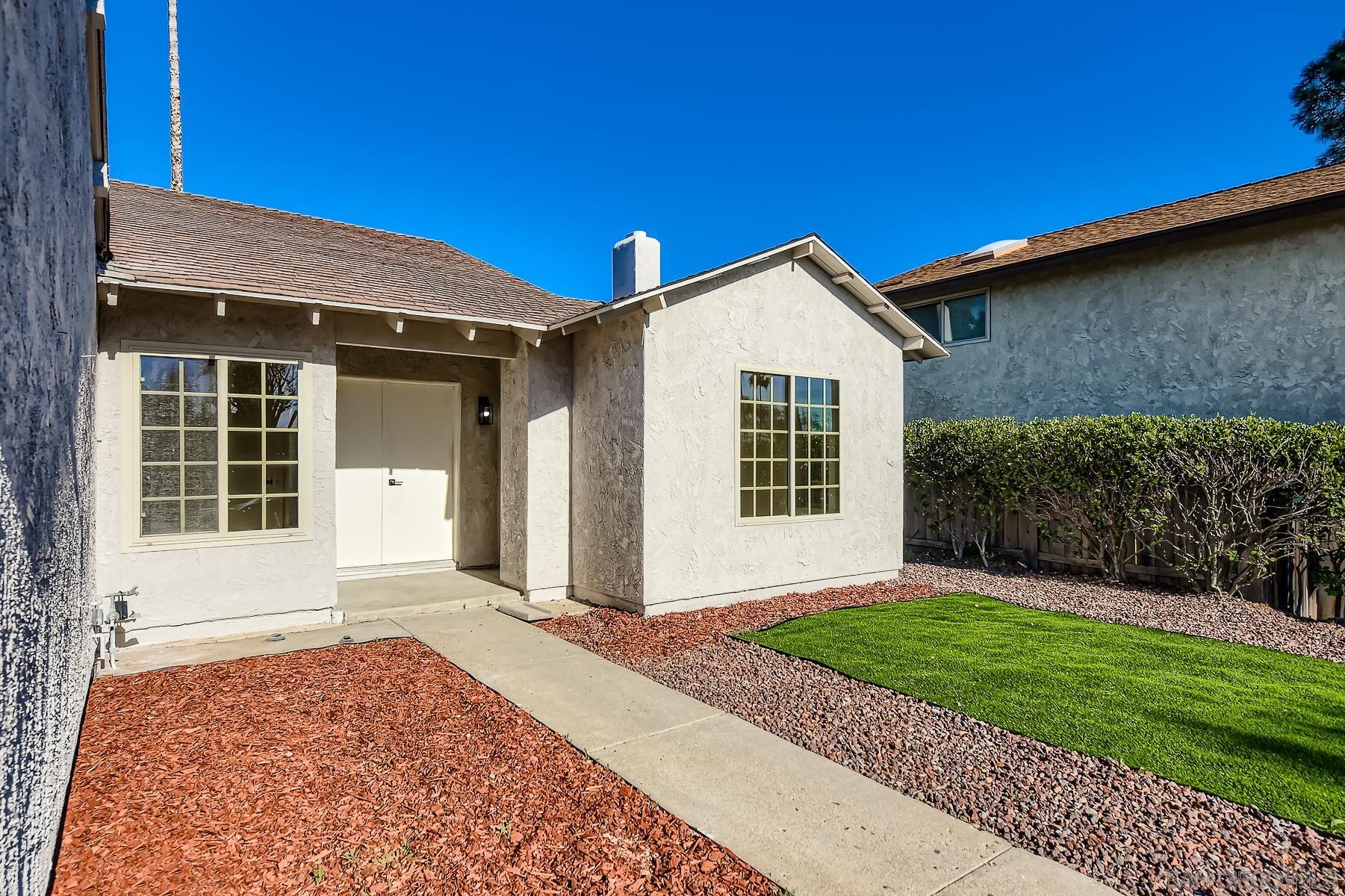 Detail Gallery Image 4 of 32 For 10386  La Duena Way, San Diego,  CA 92124 - 5 Beds | 2 Baths