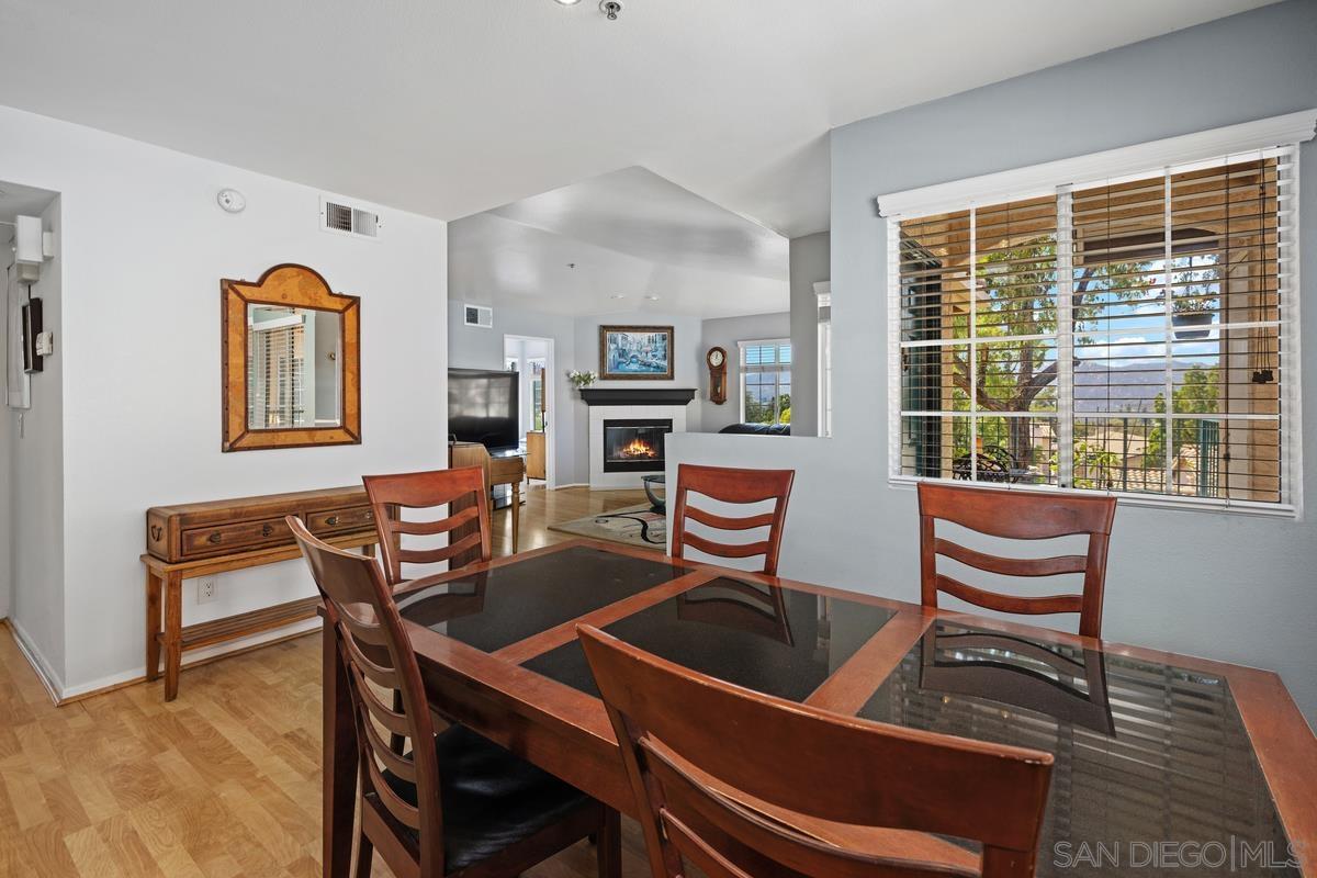 Detail Gallery Image 11 of 34 For 18557  Caminito Pasadero  #389,  San Diego,  CA 92128 - 3 Beds | 2 Baths