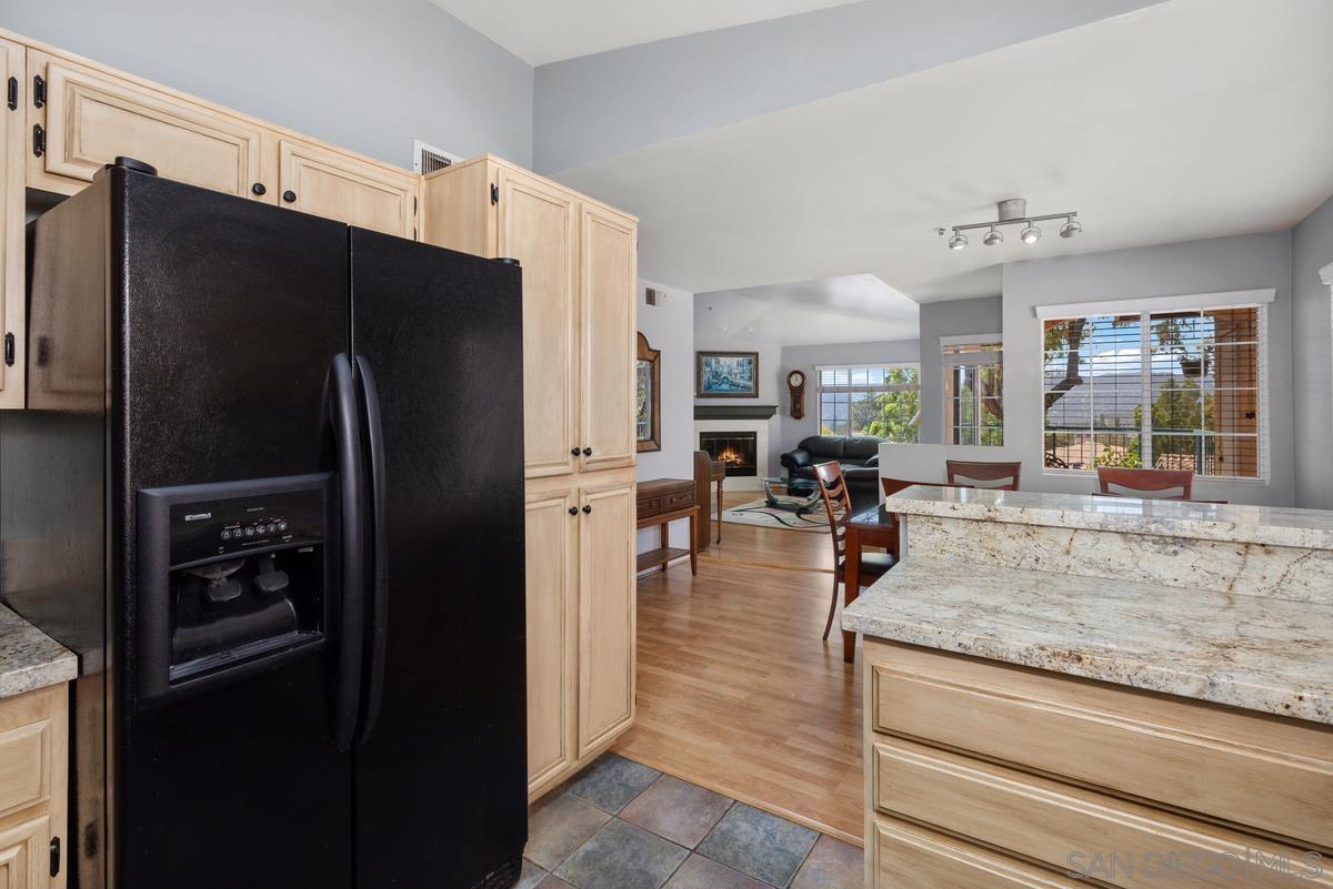 Detail Gallery Image 13 of 34 For 18557  Caminito Pasadero  #389,  San Diego,  CA 92128 - 3 Beds | 2 Baths