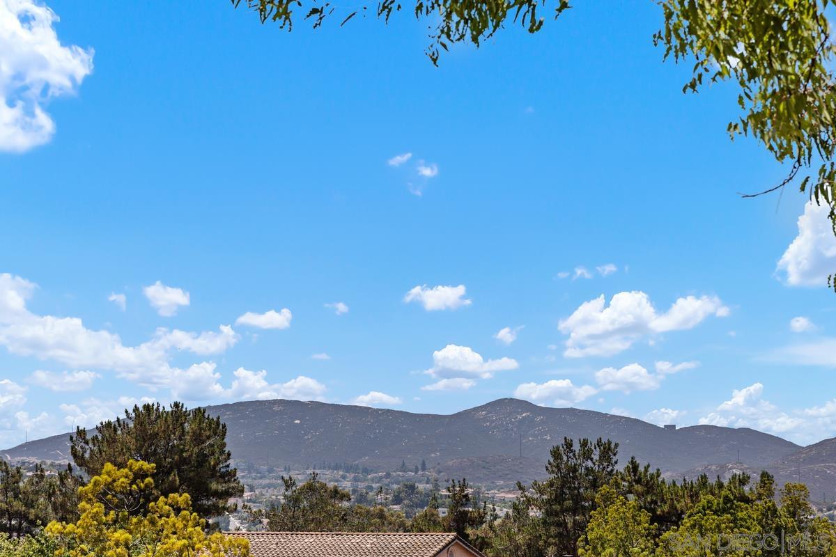 Detail Gallery Image 3 of 34 For 18557  Caminito Pasadero  #389,  San Diego,  CA 92128 - 3 Beds | 2 Baths