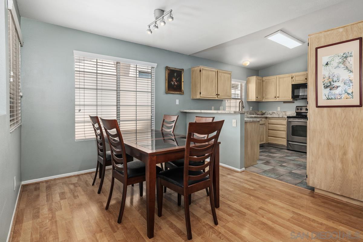 Detail Gallery Image 10 of 34 For 18557  Caminito Pasadero  #389,  San Diego,  CA 92128 - 3 Beds | 2 Baths