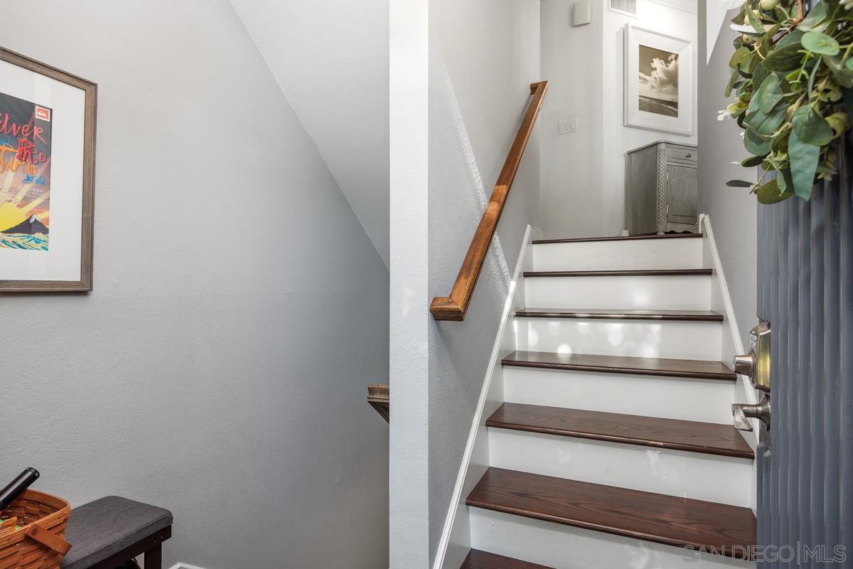 Detail Gallery Image 12 of 32 For 960  Intrepid Ct, Del Mar,  CA 92014 - 2 Beds | 2/1 Baths