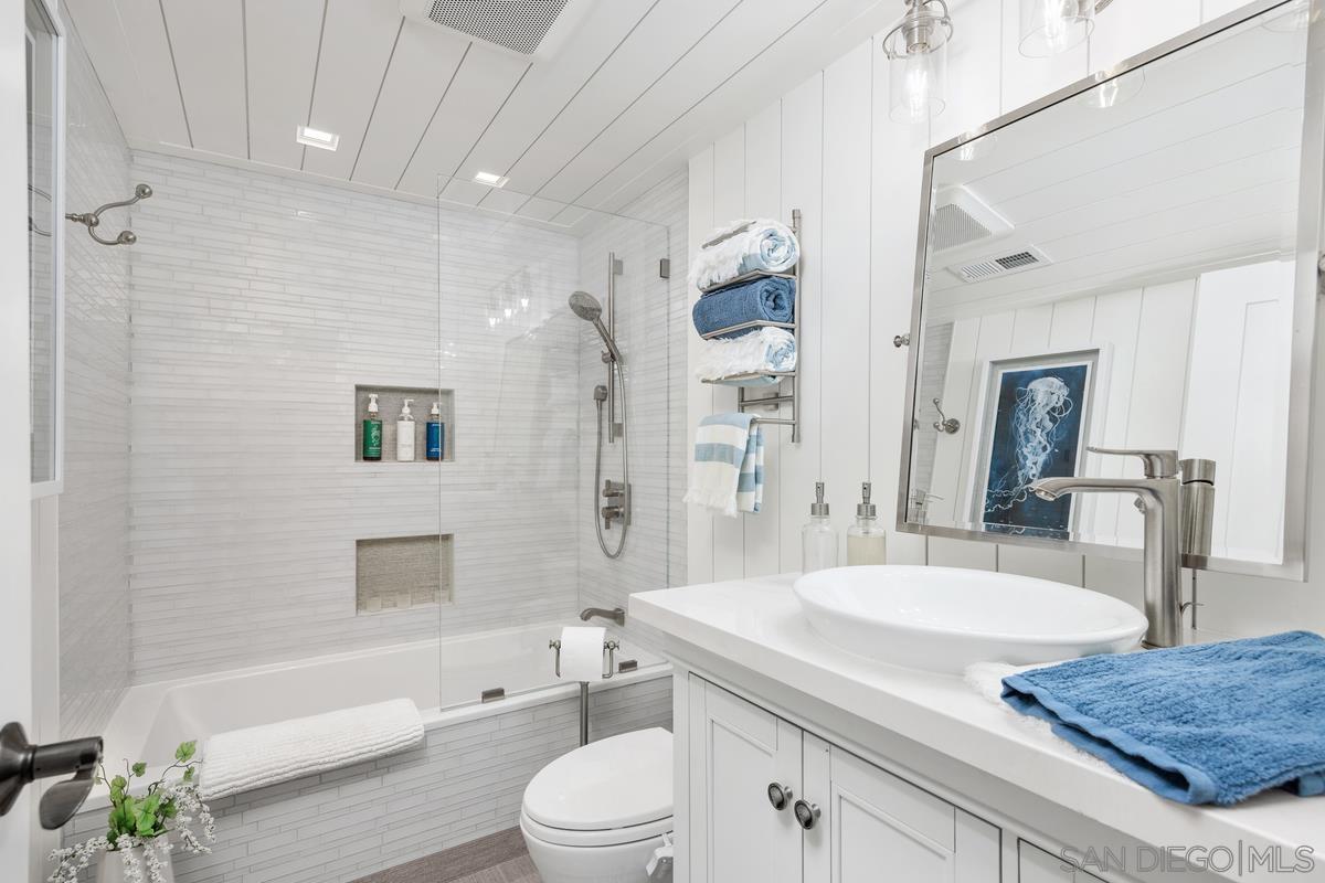 Detail Gallery Image 20 of 32 For 960  Intrepid Ct, Del Mar,  CA 92014 - 2 Beds | 2/1 Baths