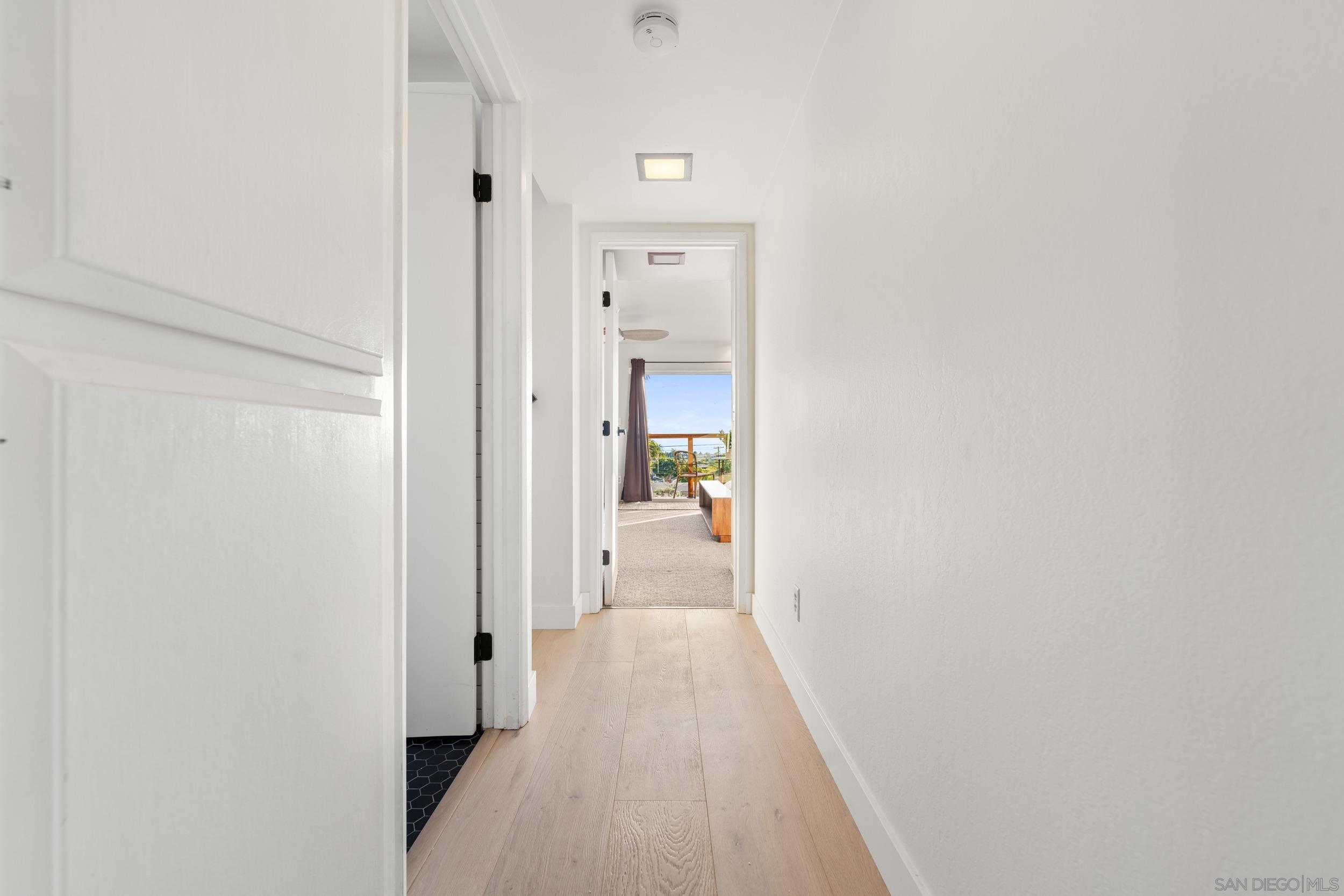 Detail Gallery Image 34 of 53 For 3306  Donna Dr, Carlsbad,  CA 92008 - 4 Beds | 4 Baths