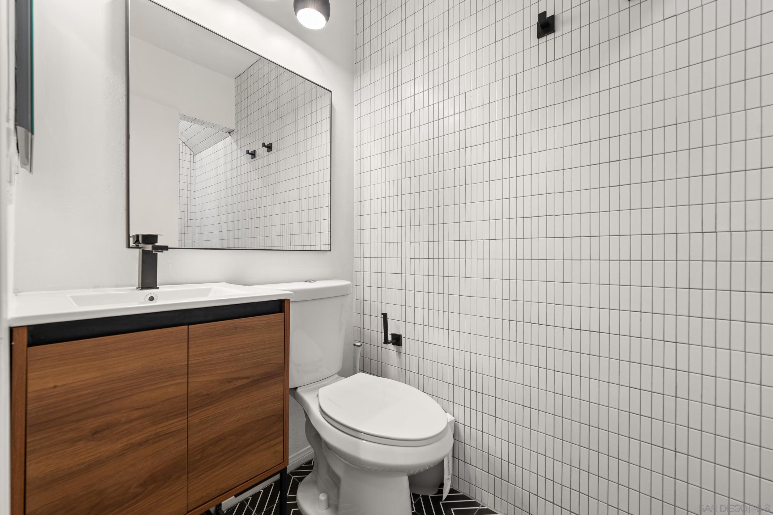 Detail Gallery Image 36 of 53 For 3306  Donna Dr, Carlsbad,  CA 92008 - 4 Beds | 4 Baths