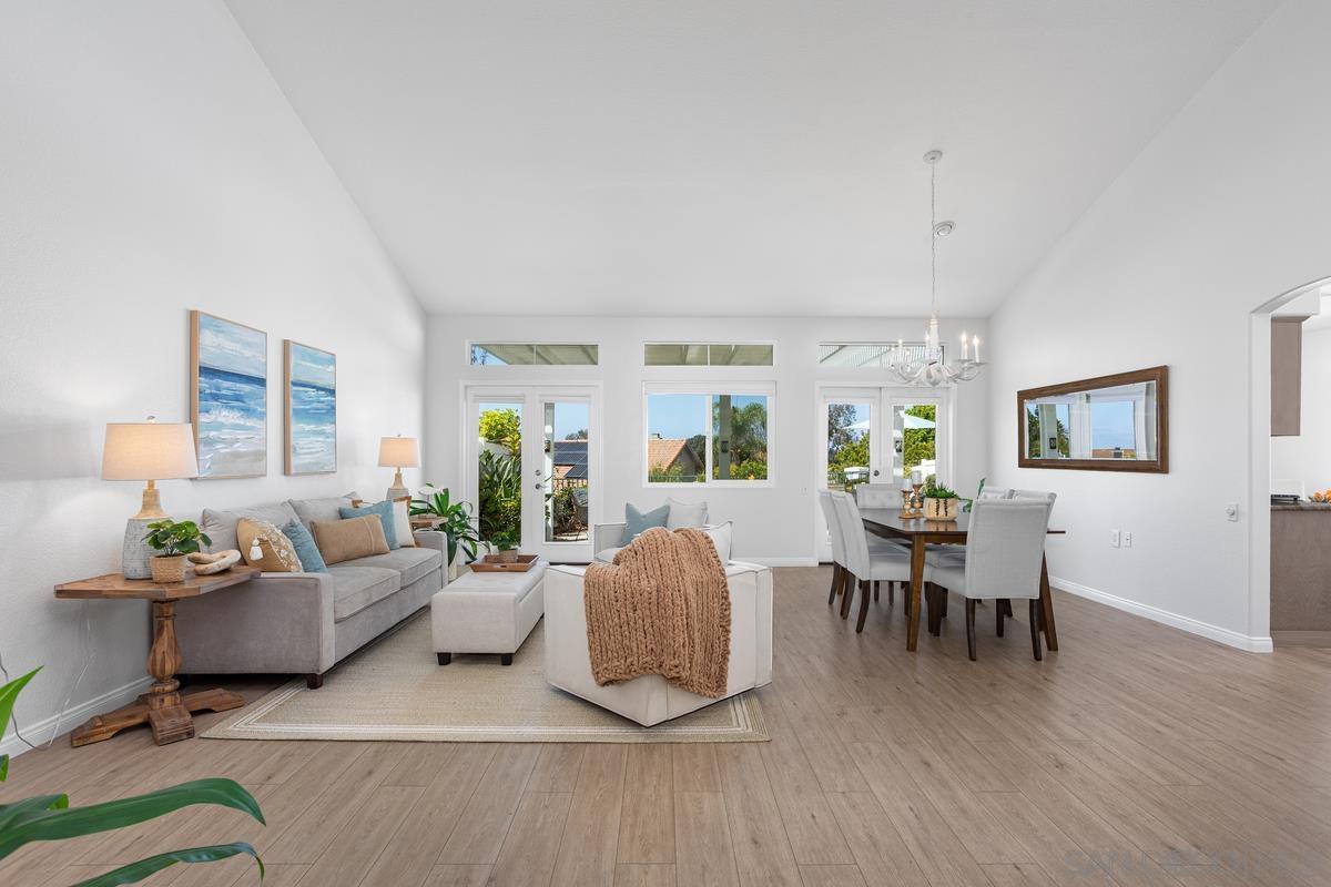 Detail Gallery Image 9 of 45 For 3328  Malta Way, Oceanside,  CA 92056 - 3 Beds | 2 Baths