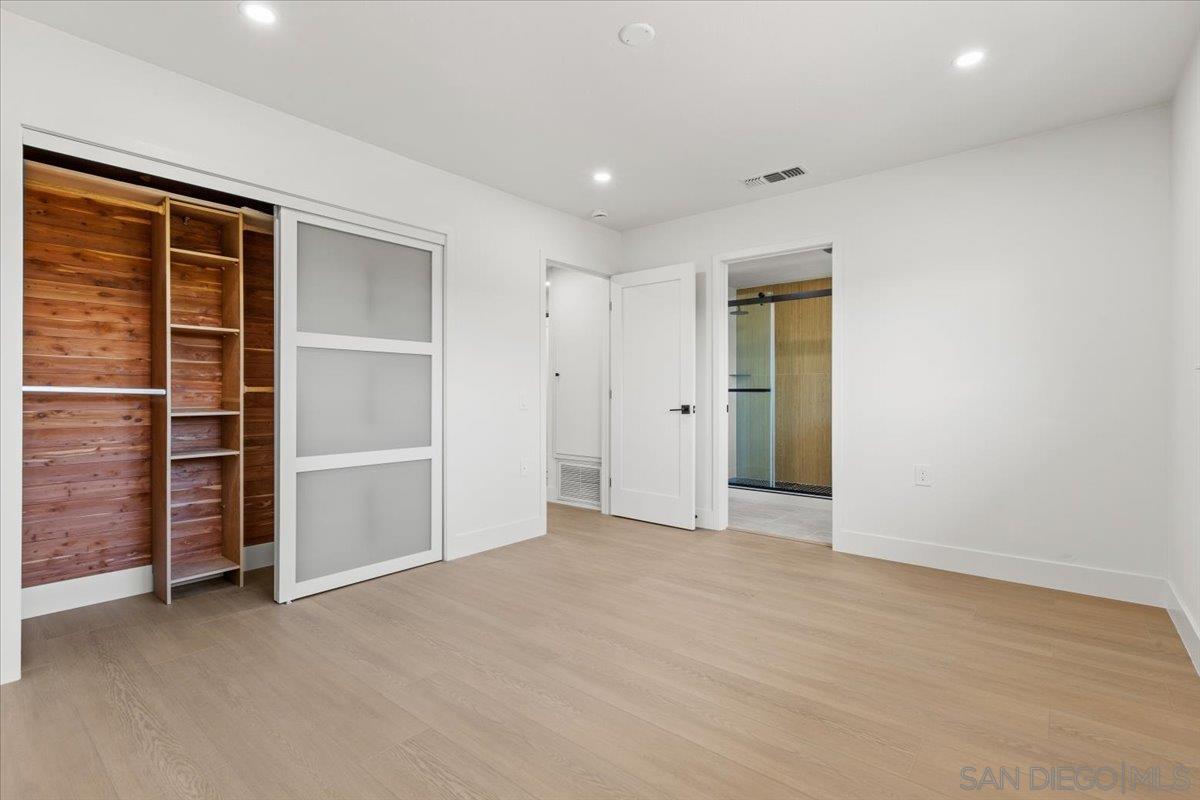 Detail Gallery Image 20 of 36 For 16413  Roca Dr, San Diego,  CA 92128 - 2 Beds | 2 Baths