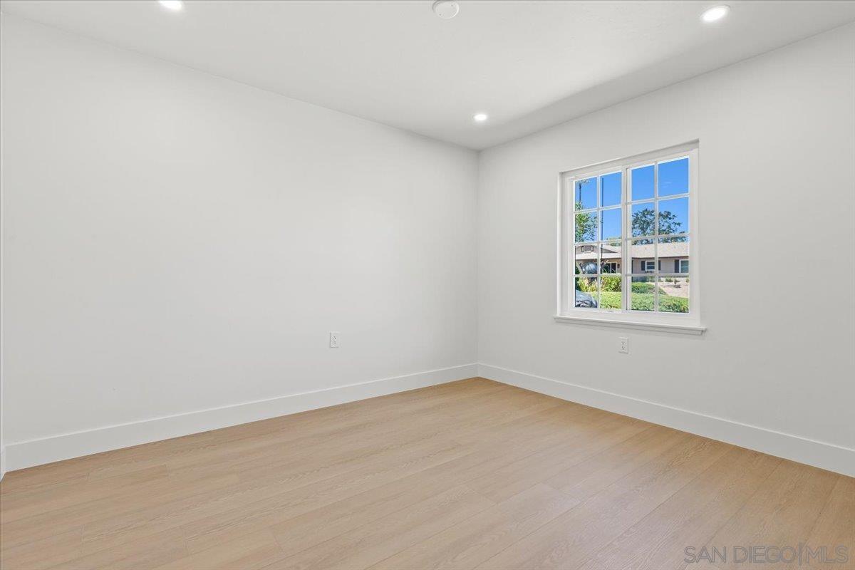 Detail Gallery Image 22 of 36 For 16413  Roca Dr, San Diego,  CA 92128 - 2 Beds | 2 Baths