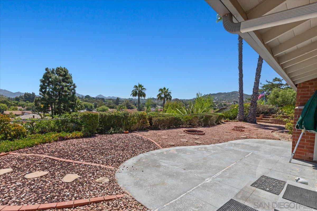 Detail Gallery Image 24 of 36 For 16413  Roca Dr, San Diego,  CA 92128 - 2 Beds | 2 Baths