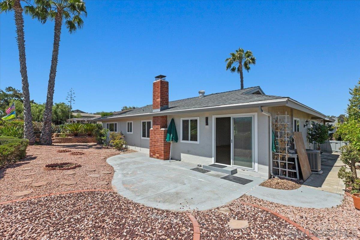 Detail Gallery Image 26 of 36 For 16413  Roca Dr, San Diego,  CA 92128 - 2 Beds | 2 Baths