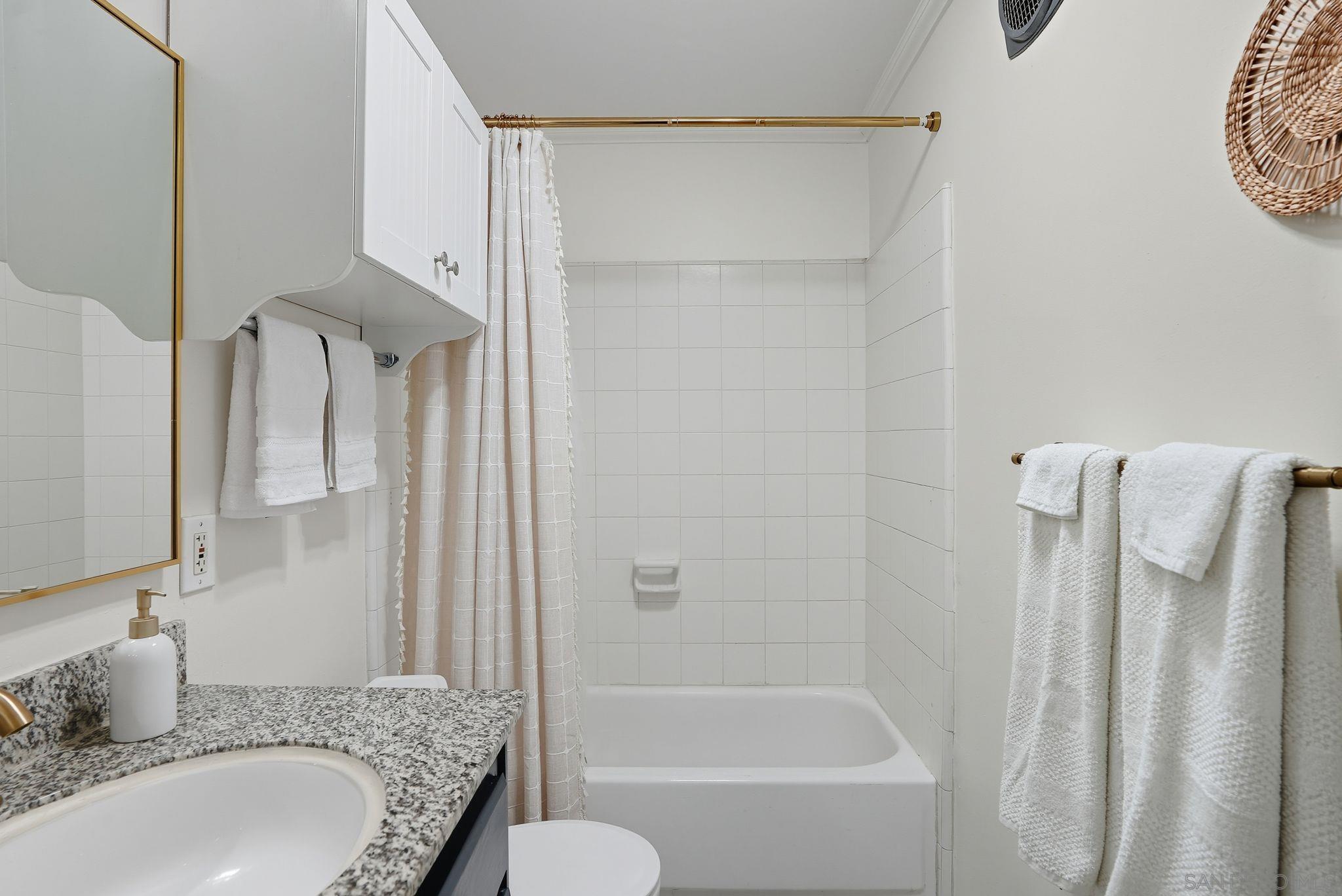 Detail Gallery Image 15 of 35 For 4444 W Point Loma Blvd  #45,  San Diego,  CA 92107 - 1 Beds | 1 Baths