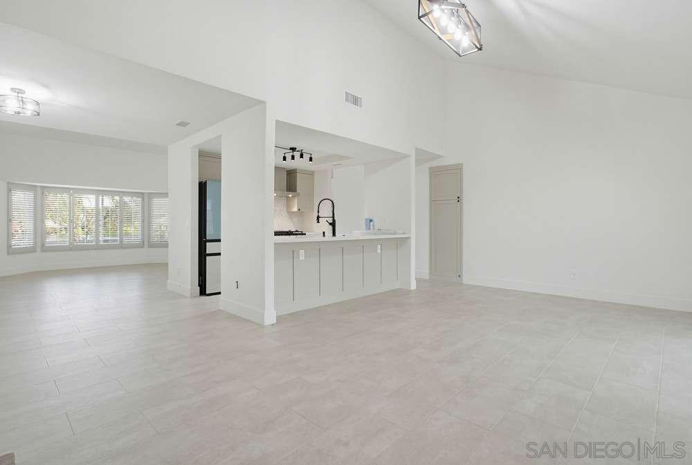 Detail Gallery Image 14 of 65 For 5639  Pony Ct, Oceanside,  CA 92057 - 3 Beds | 2 Baths