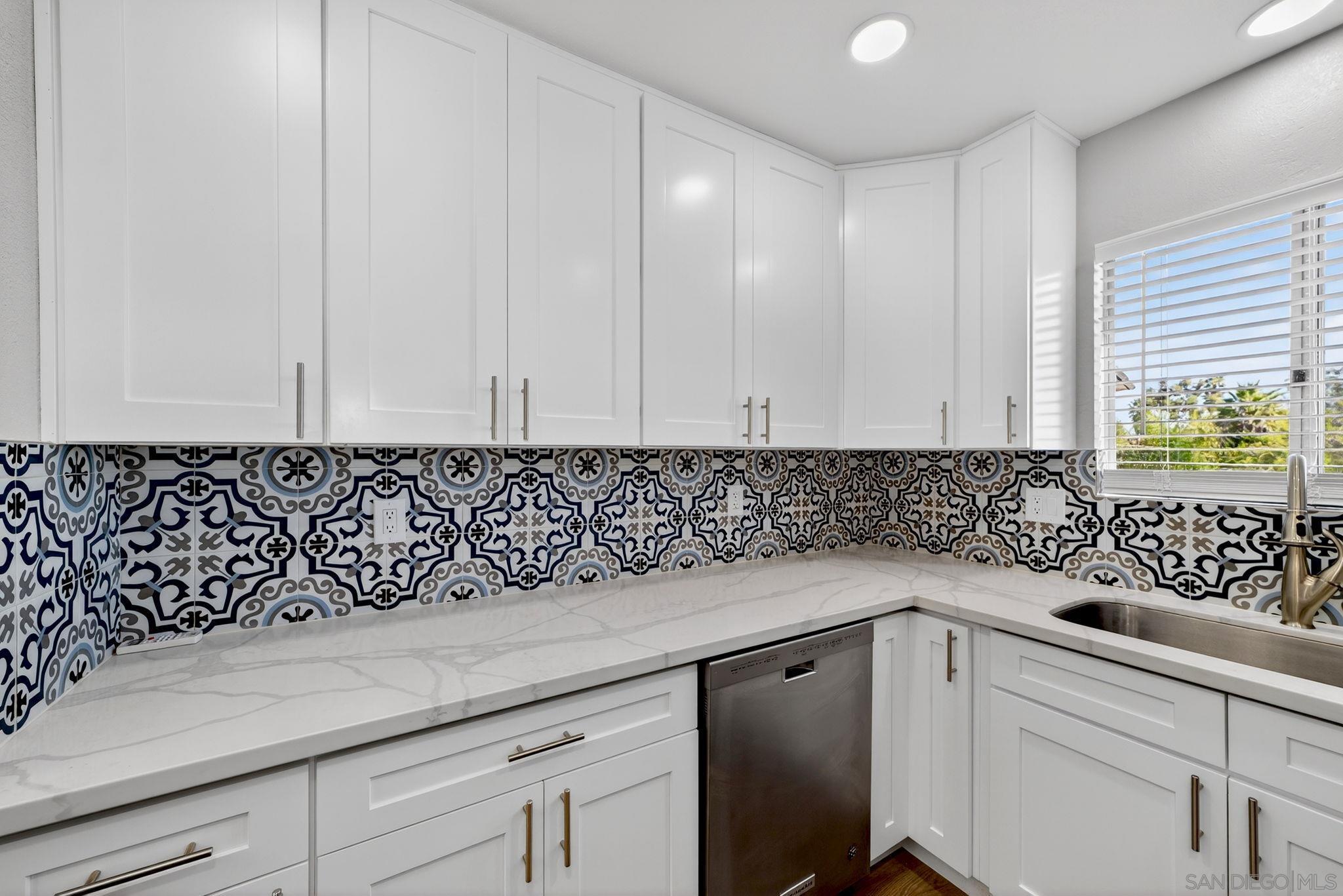 Detail Gallery Image 26 of 46 For 631-633  Hillside Terrace, Vista,  CA 92084 - – Beds | – Baths