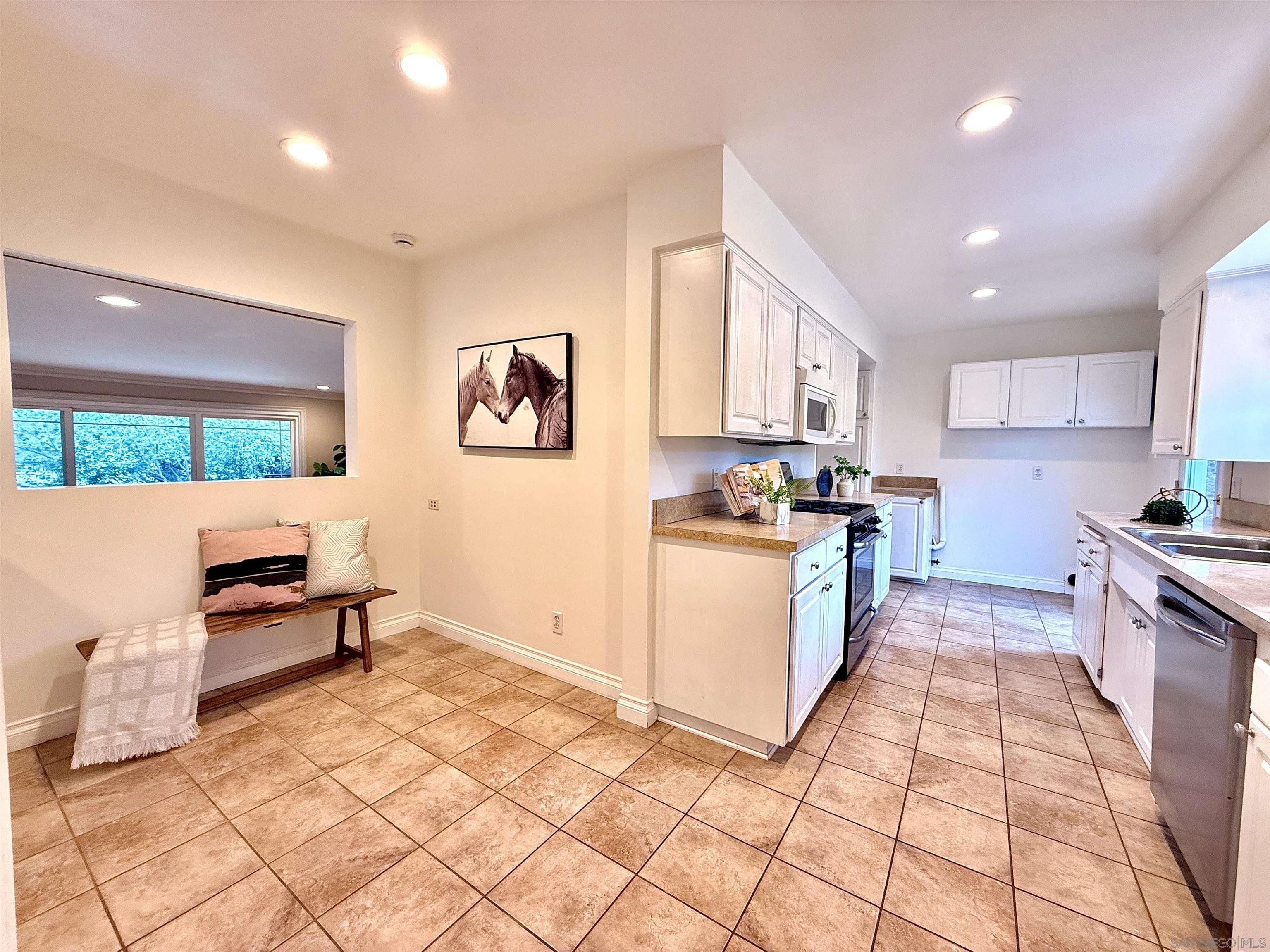 Detail Gallery Image 20 of 54 For 8918  Westhill Rd, Lakeside,  CA 92040 - 4 Beds | 2 Baths