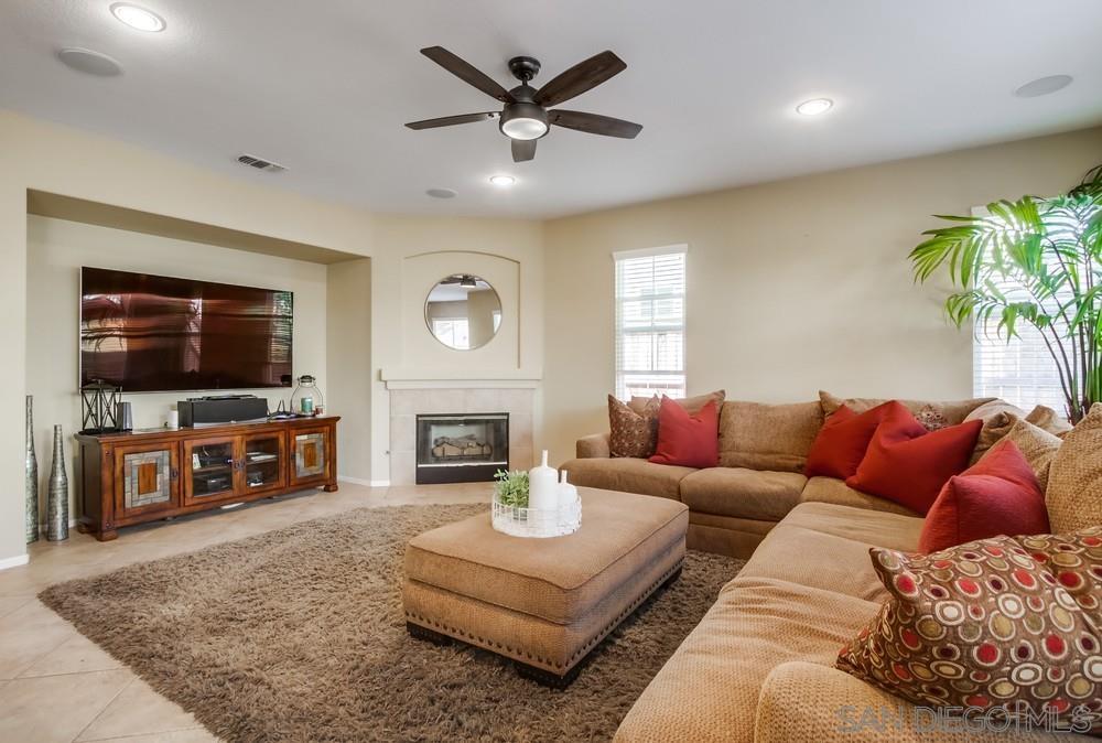 Detail Gallery Image 6 of 29 For 710  Casita Ln, San Marcos,  CA 92069 - 4 Beds | 3 Baths