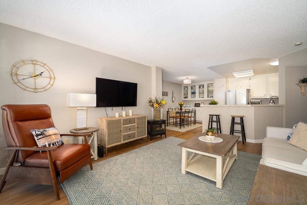 Front Image Thumbnail for SD260001415