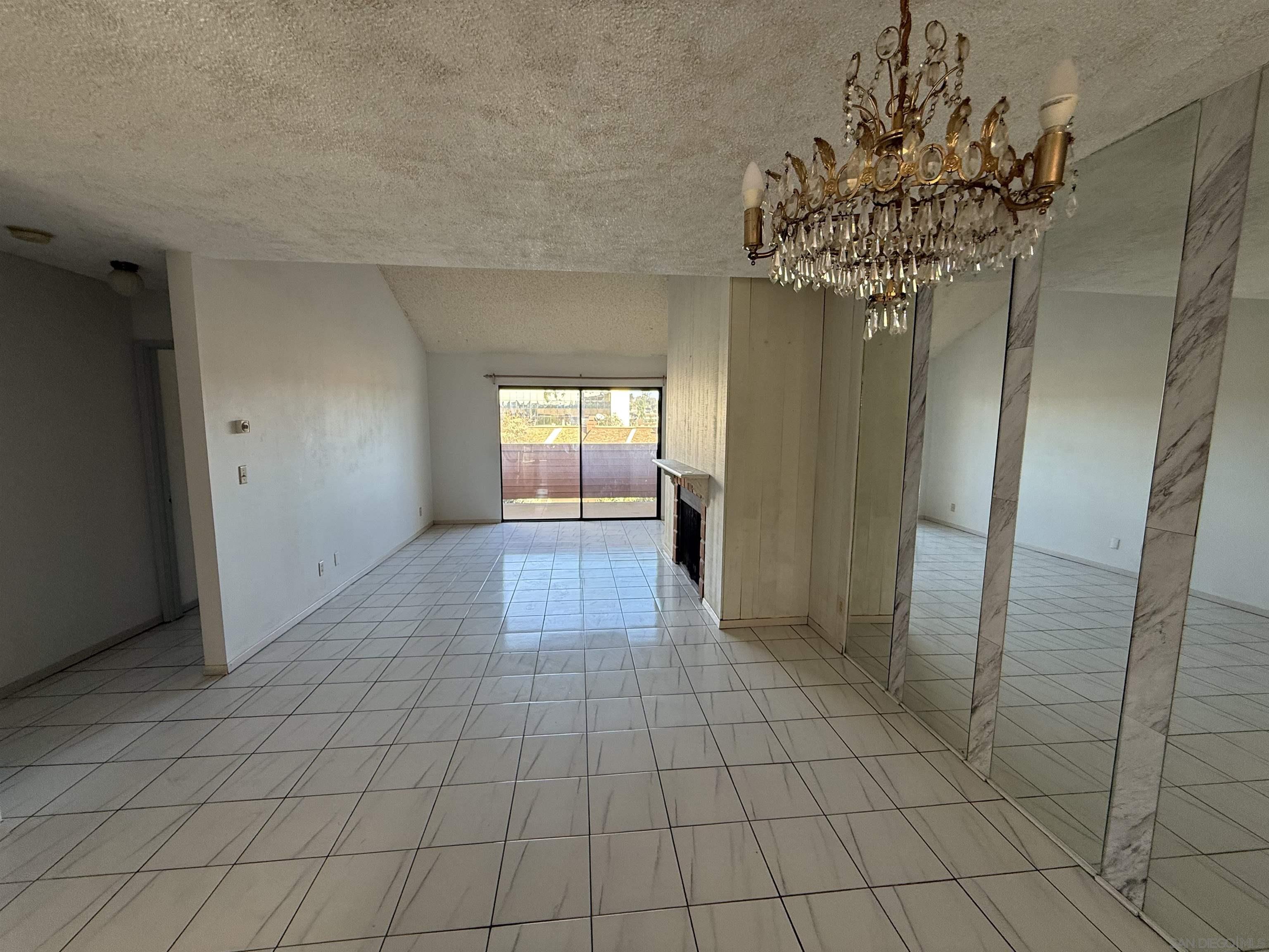 Detail Gallery Image 5 of 12 For 7735  Saranac Pl  #58,  La Mesa,  CA 91941 - 2 Beds | 2 Baths