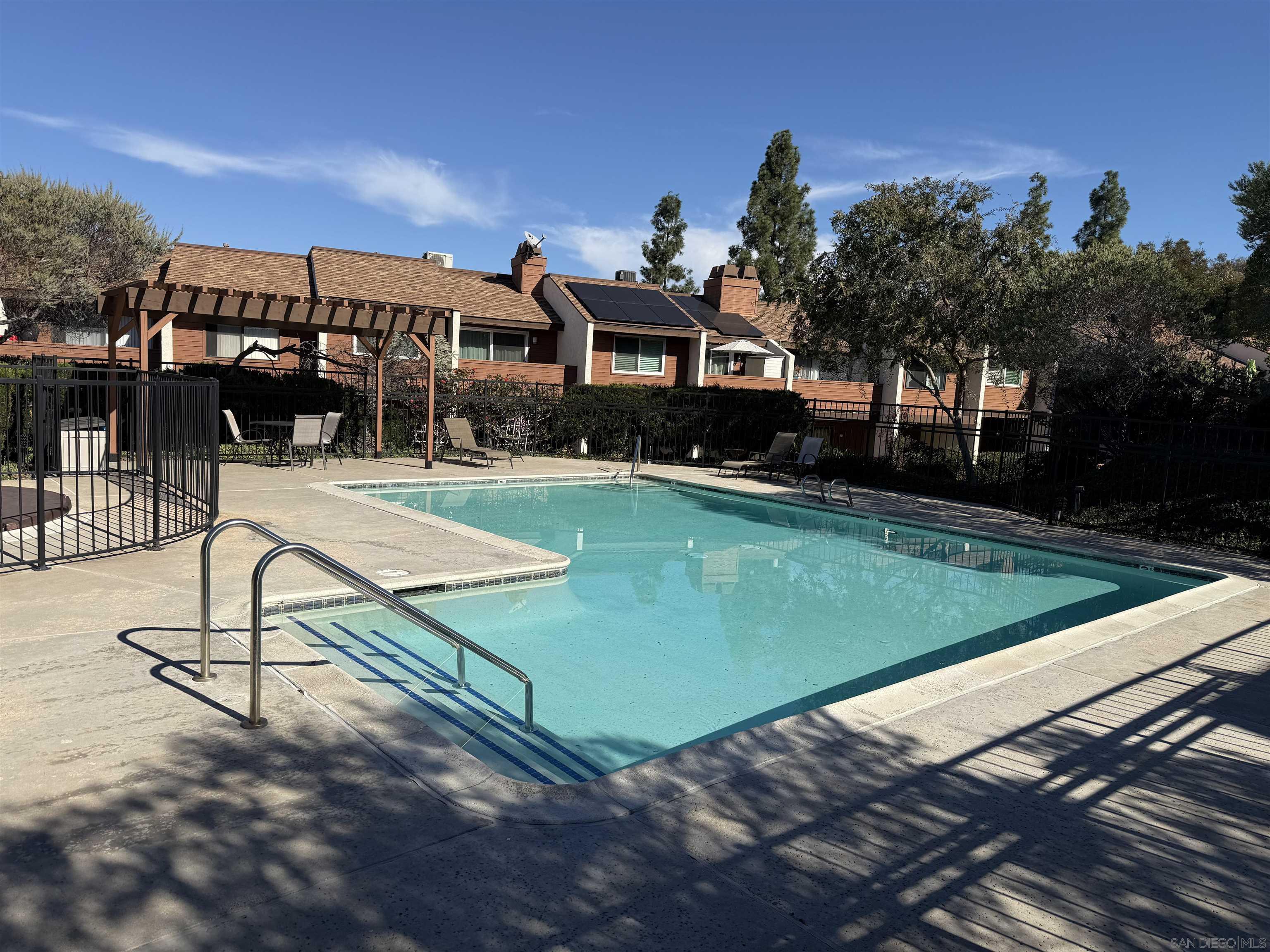 Detail Gallery Image 8 of 12 For 7735  Saranac Pl  #58,  La Mesa,  CA 91941 - 2 Beds | 2 Baths