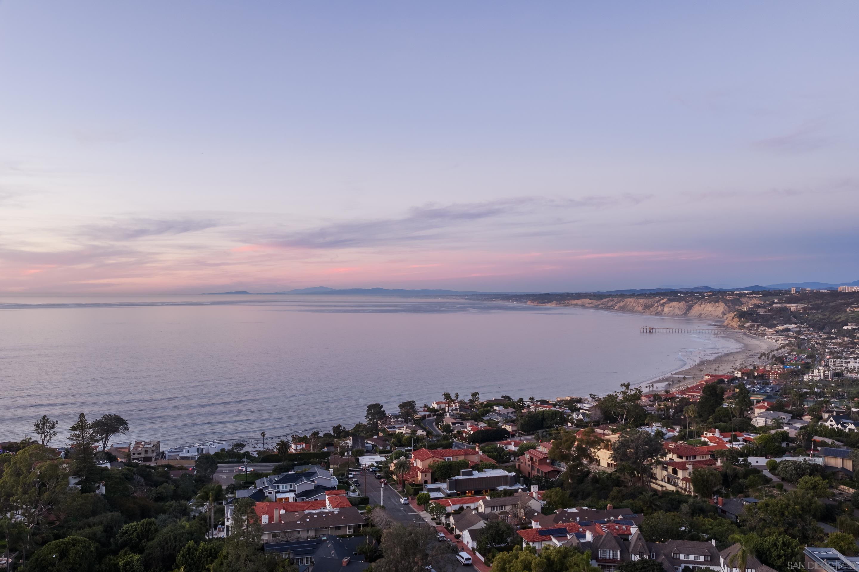 Detail Gallery Image 29 of 36 For 1642  Valdes Dr., La Jolla,  CA 92037 - 5 Beds | 5 Baths