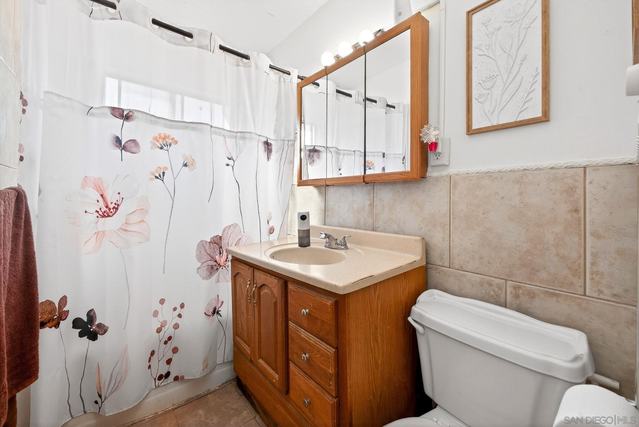 Detail Gallery Image 53 of 62 For 82-86  Quintard St, Chula Vista,  CA 91911 - – Beds | – Baths