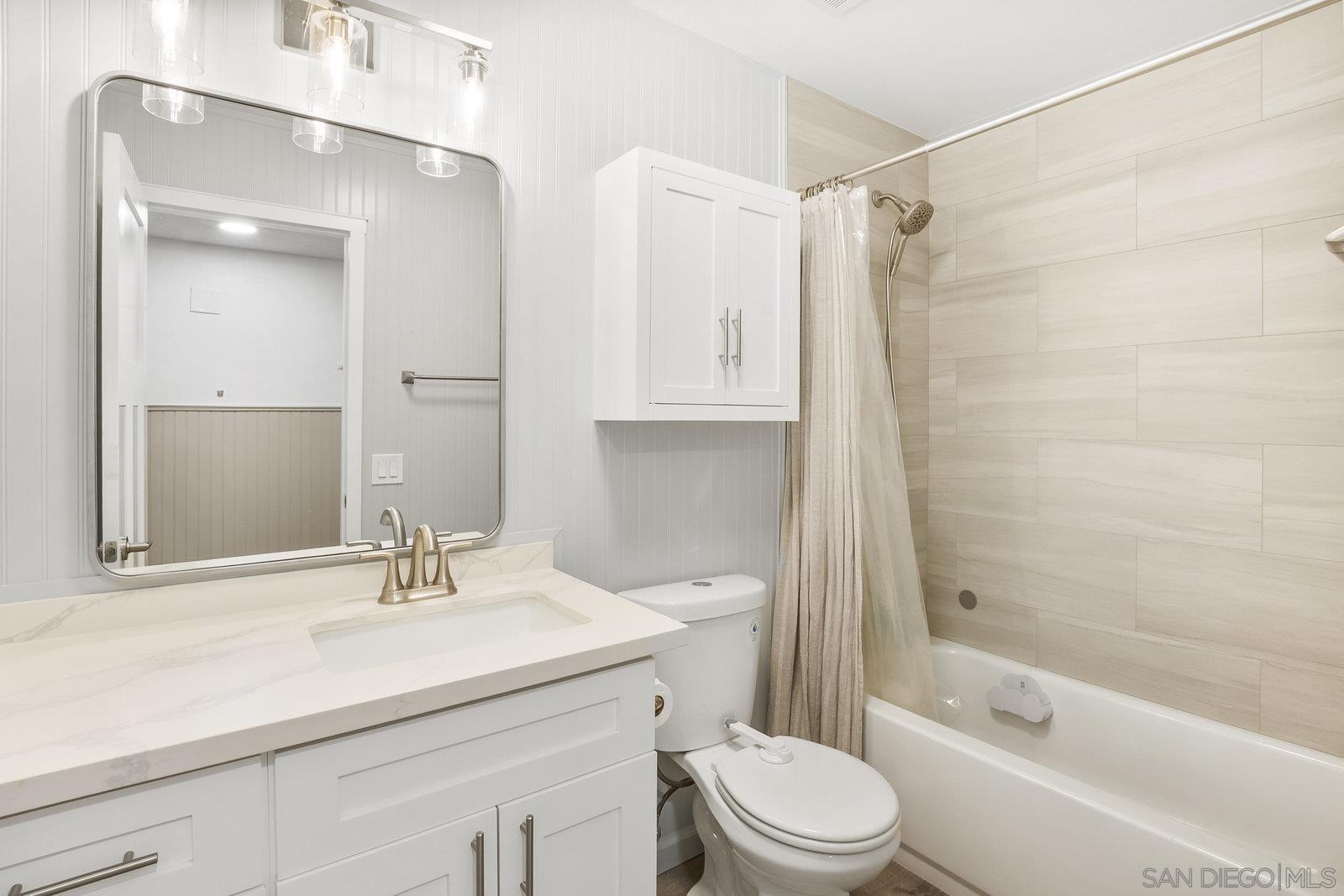 Detail Gallery Image 24 of 31 For 140  Walnut Ave  2a,  San Diego,  CA 92103 - 2 Beds | 2 Baths