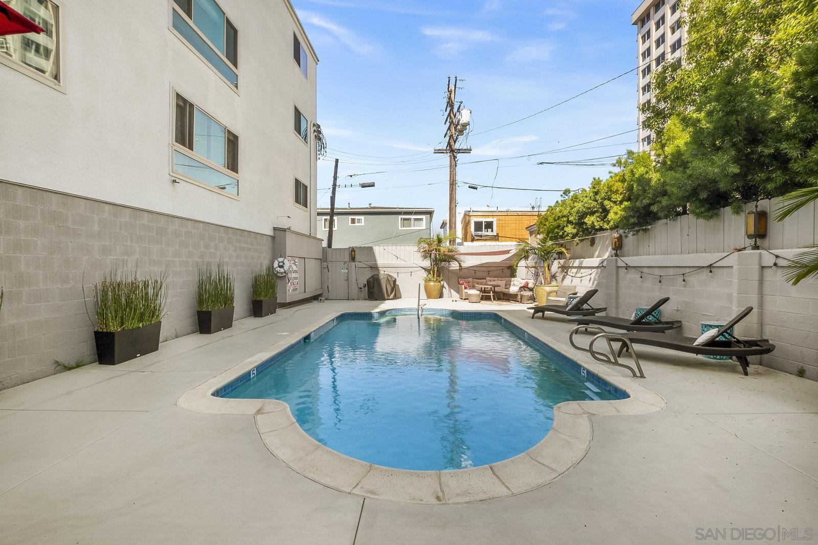 Detail Gallery Image 28 of 31 For 140  Walnut Ave  2a,  San Diego,  CA 92103 - 2 Beds | 2 Baths