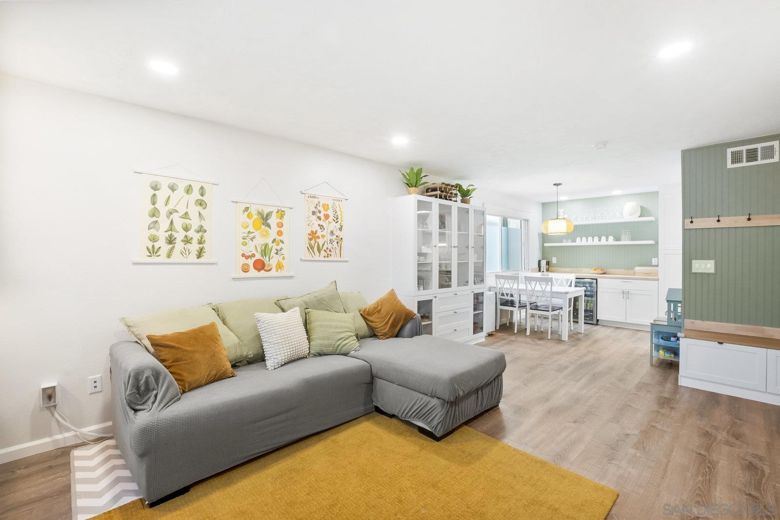 Detail Gallery Image 6 of 31 For 140  Walnut Ave  2a,  San Diego,  CA 92103 - 2 Beds | 2 Baths