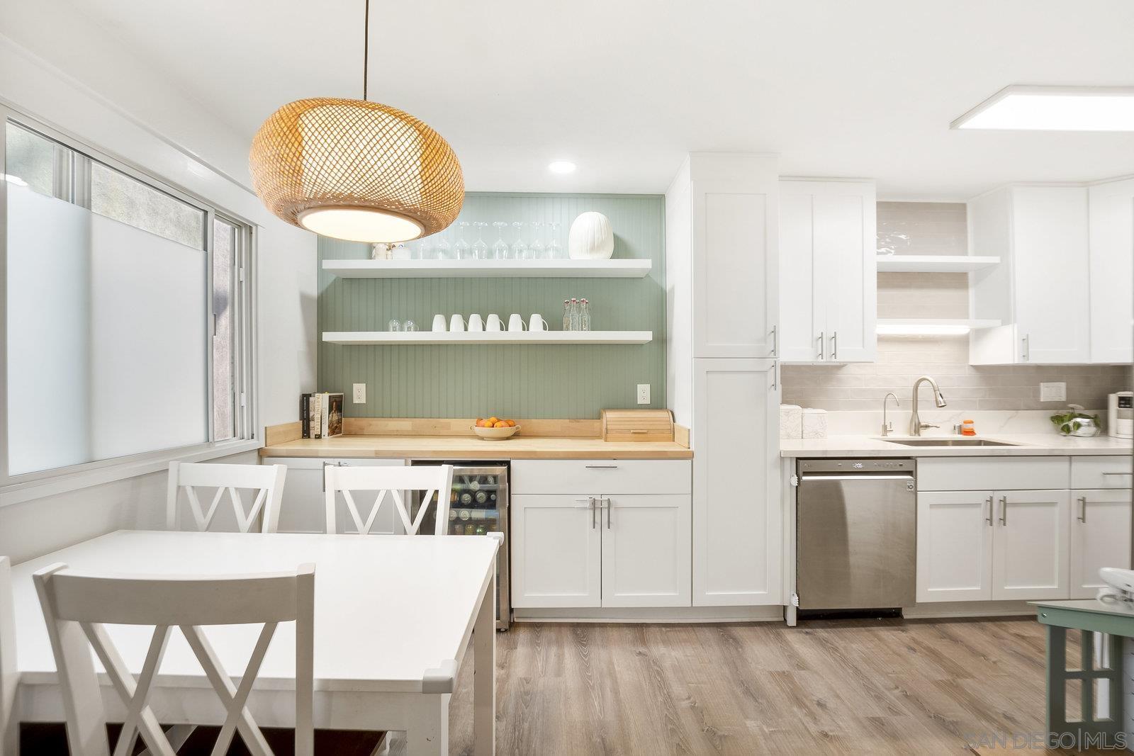 Detail Gallery Image 10 of 31 For 140  Walnut Ave  2a,  San Diego,  CA 92103 - 2 Beds | 2 Baths