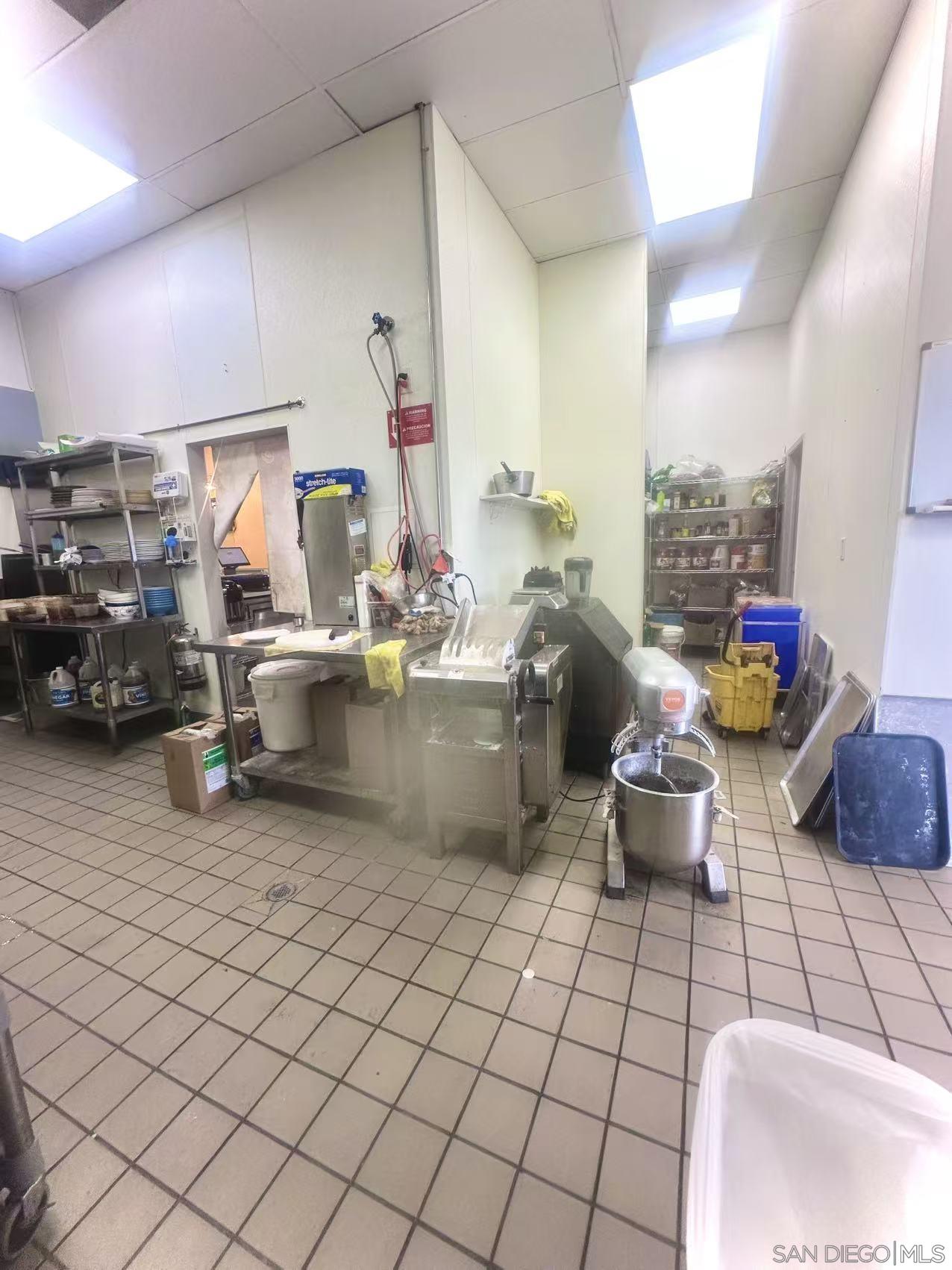 Detail Gallery Image 12 of 21 For 4726  Clairmont Mesa Blvd, San Diego,  CA 92117 - – Beds | – Baths