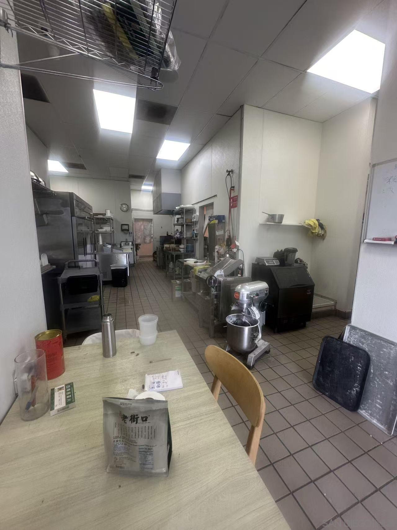 Detail Gallery Image 15 of 21 For 4726  Clairmont Mesa Blvd, San Diego,  CA 92117 - – Beds | – Baths