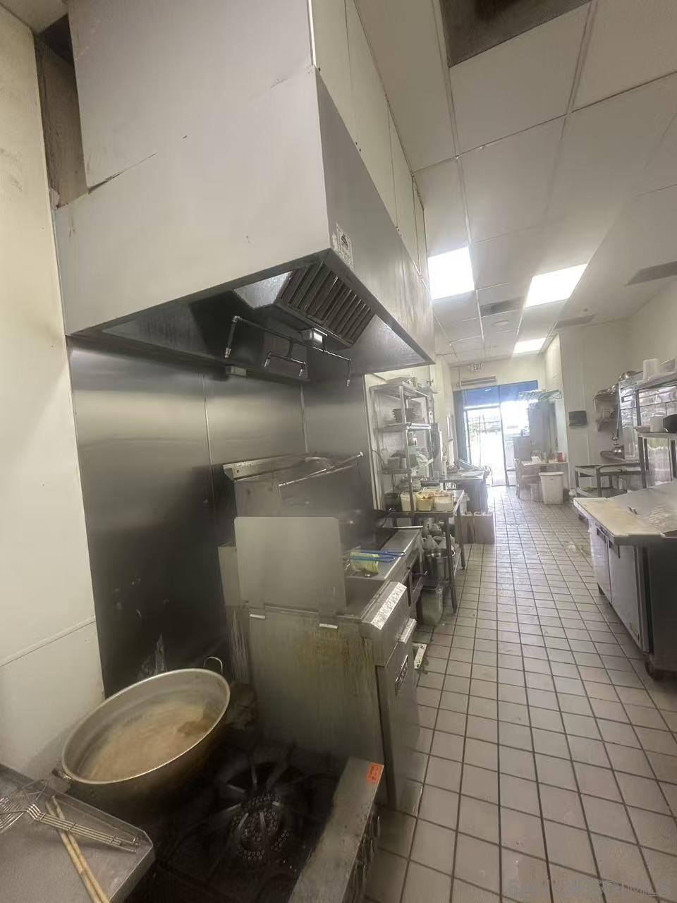 Detail Gallery Image 16 of 21 For 4726  Clairmont Mesa Blvd, San Diego,  CA 92117 - – Beds | – Baths