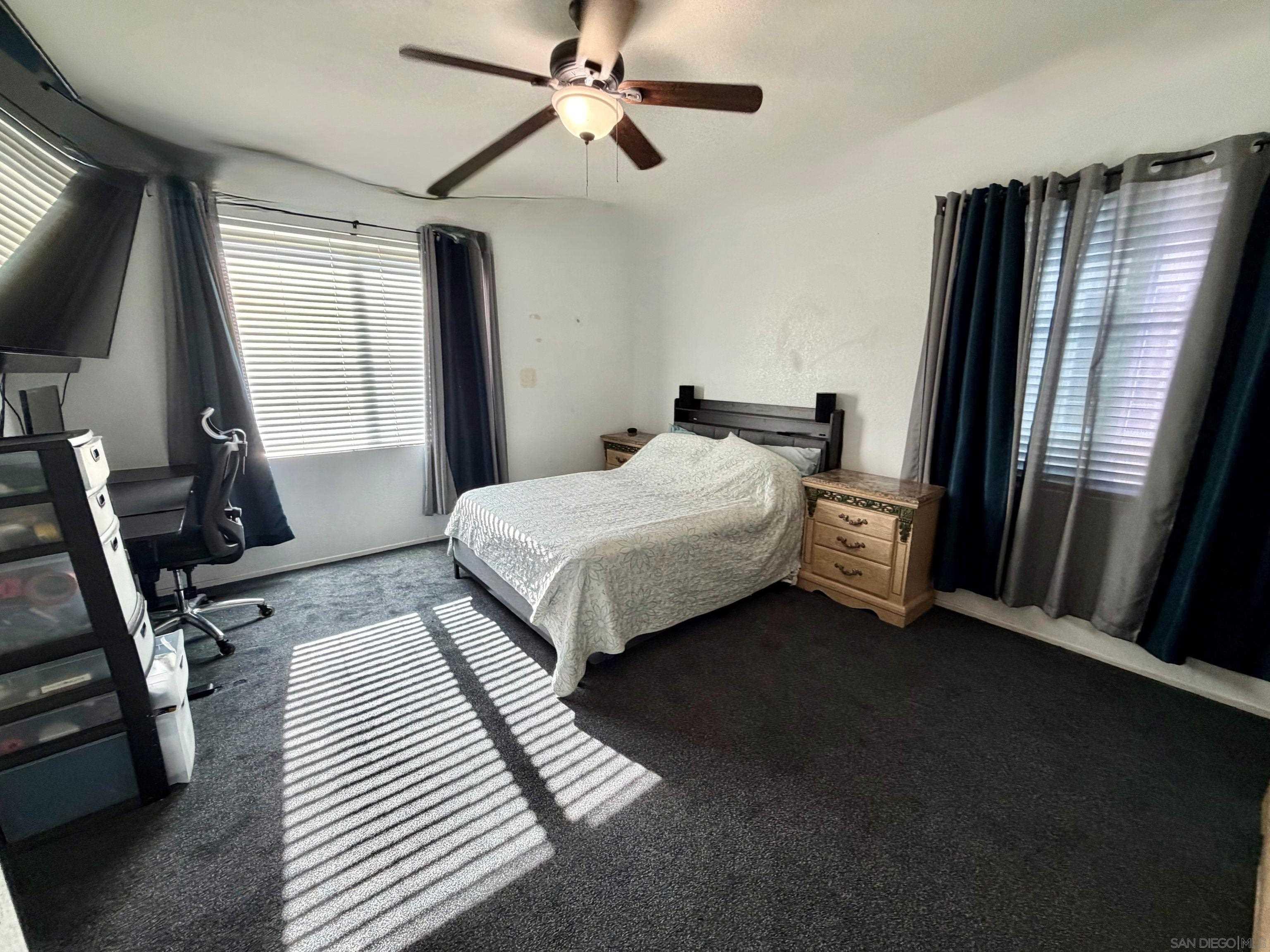 Detail Gallery Image 35 of 45 For 5873  Montery Place, Palmdale,  CA 93552 - 5 Beds | 3 Baths