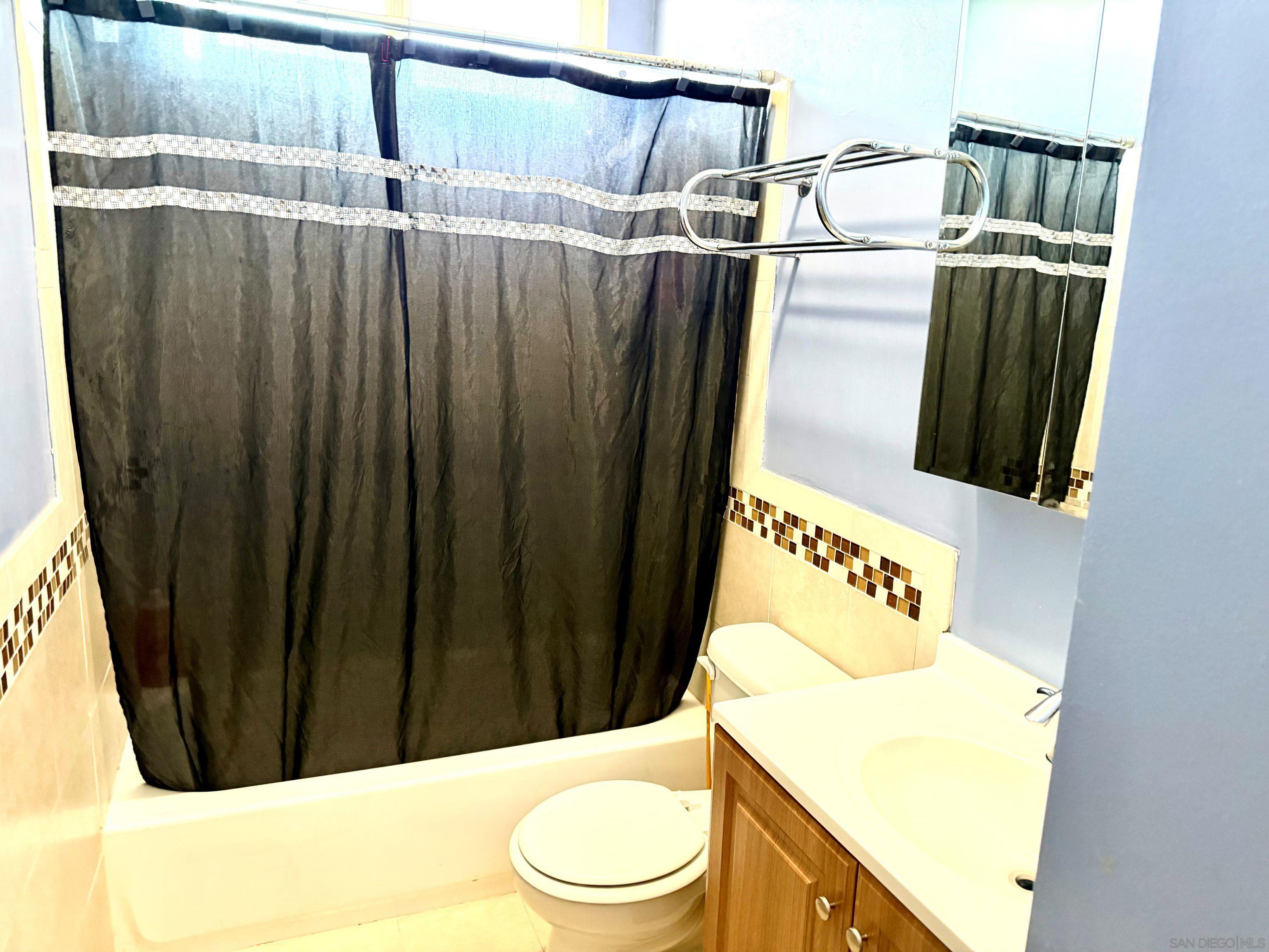 Detail Gallery Image 37 of 45 For 5873  Montery Place, Palmdale,  CA 93552 - 5 Beds | 3 Baths