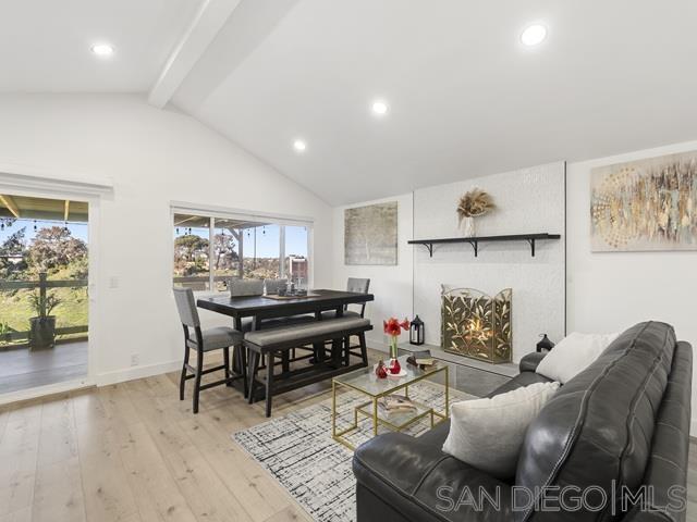 Detail Gallery Image 11 of 49 For 4976  Arroyo Linda Ave, San Diego,  CA 92117 - 4 Beds | 2 Baths