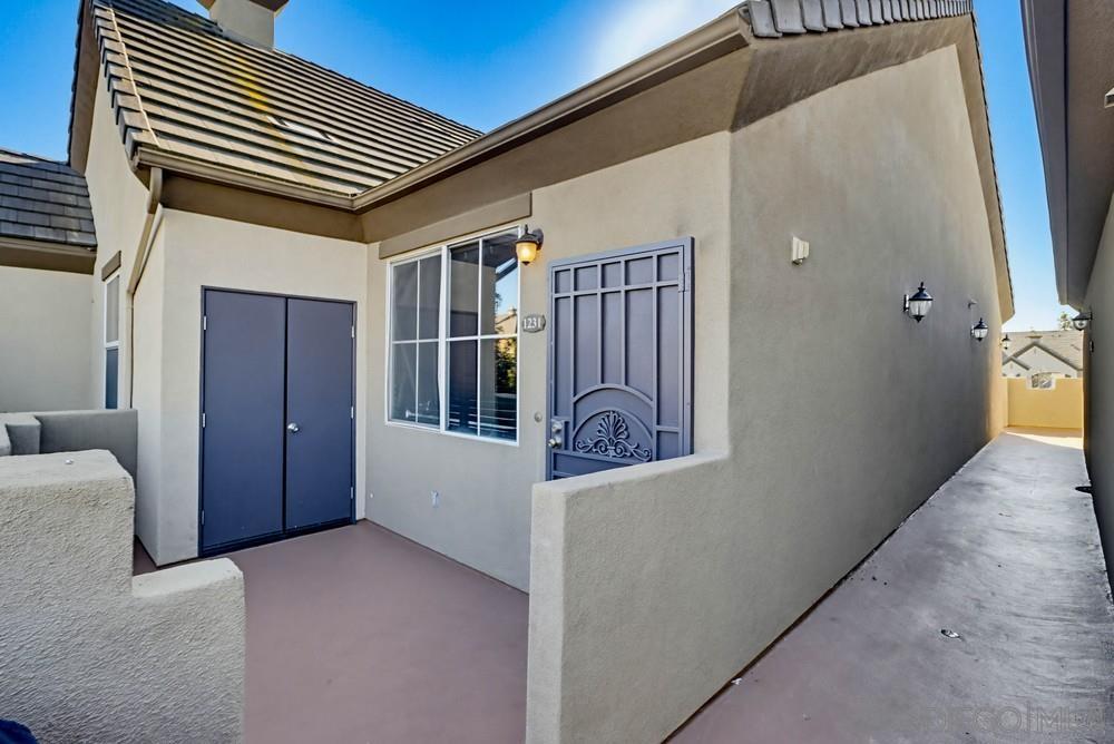 Detail Gallery Image 2 of 39 For 1346  Nicolette Ave  #1231,  Chula Vista,  CA 91913 - 3 Beds | 2 Baths